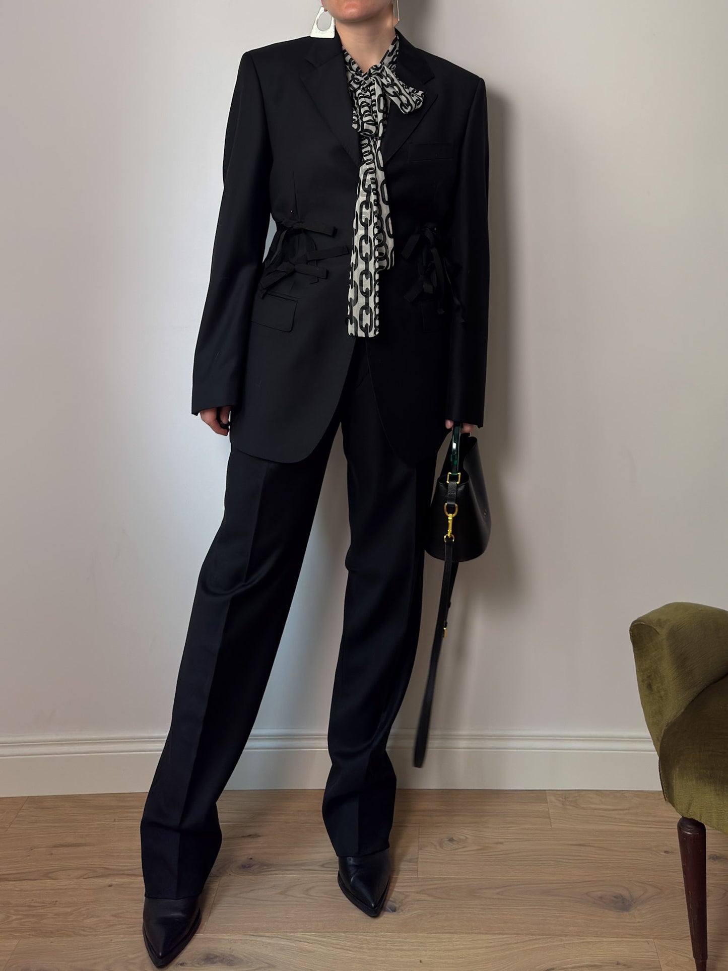 Brando black suit