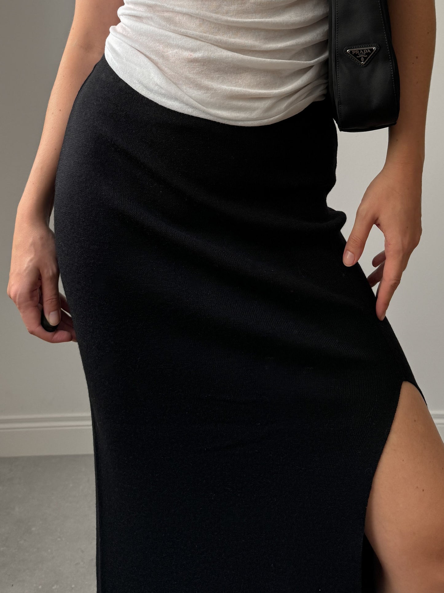 Pure virgin wool black skirt