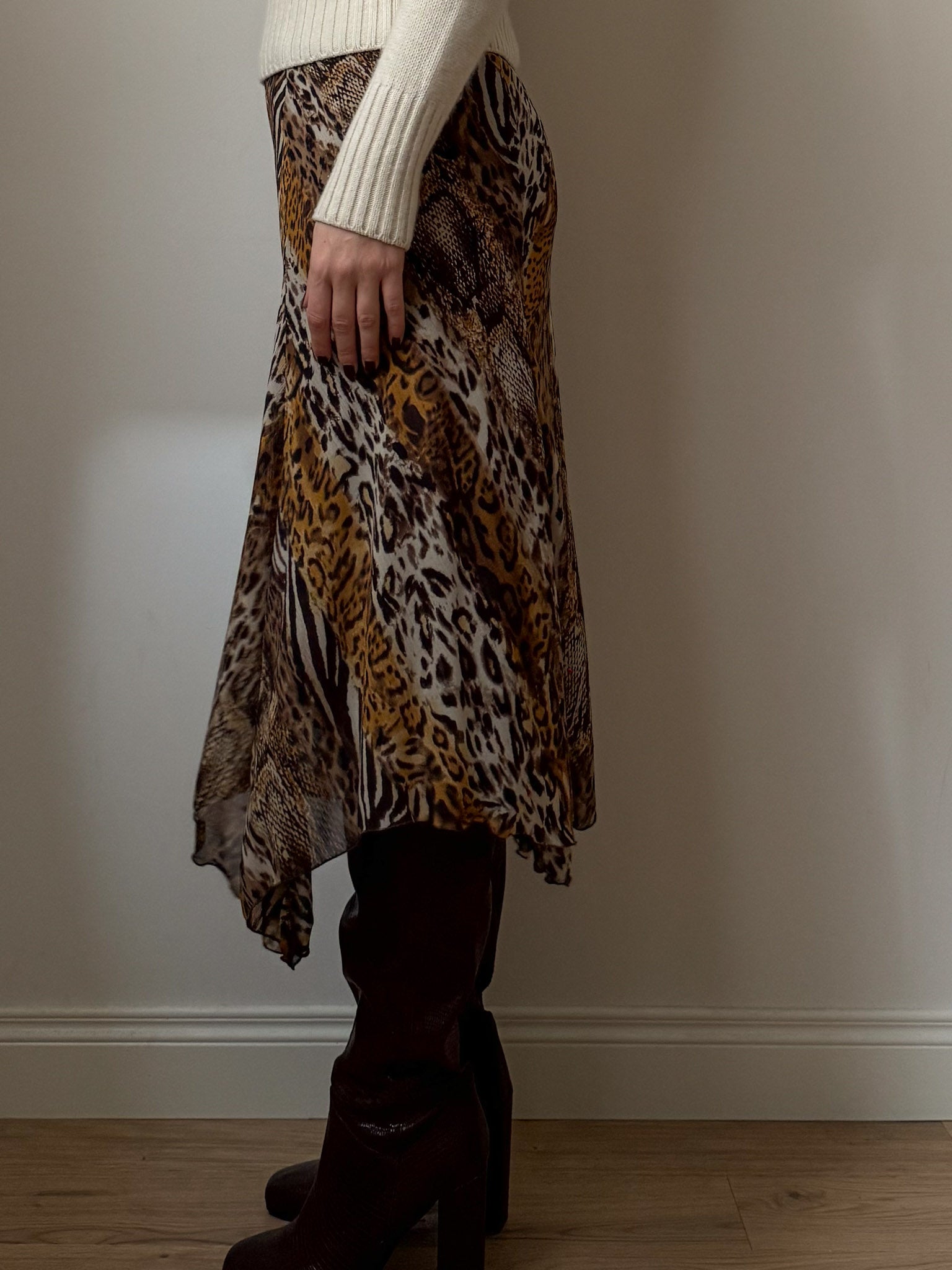 Pure viscose animalier skirt