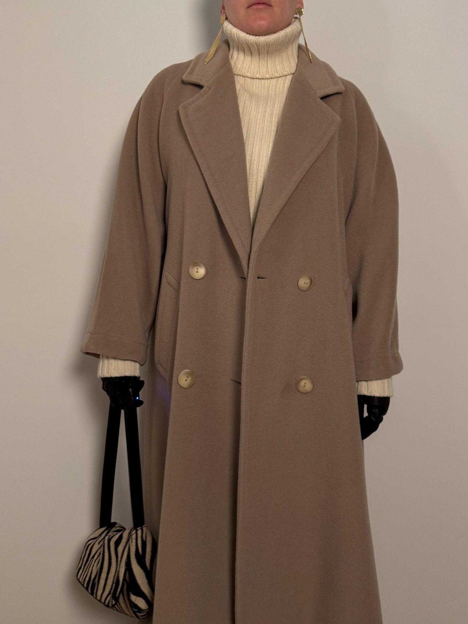 Wool and cashmere sand coat