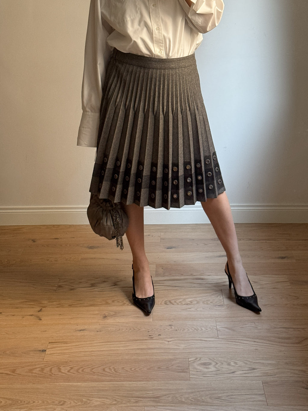 Wool and viscose pleated grey skirt