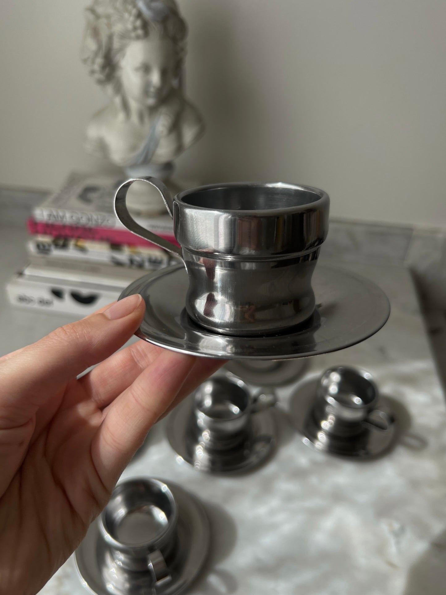 Tazzine e piattini da caffè in acciaio inox