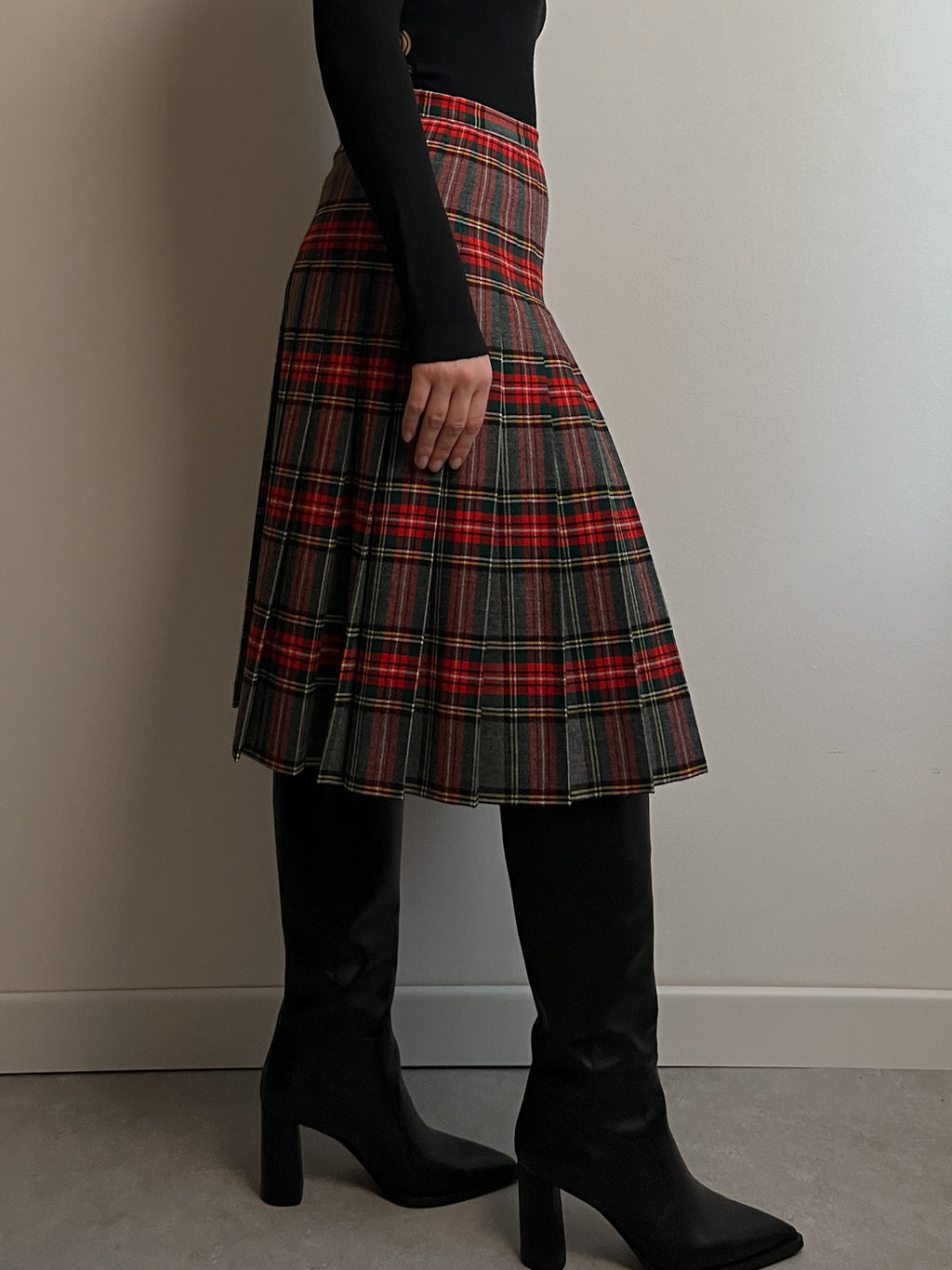 Pure wool pleated tartan skirt