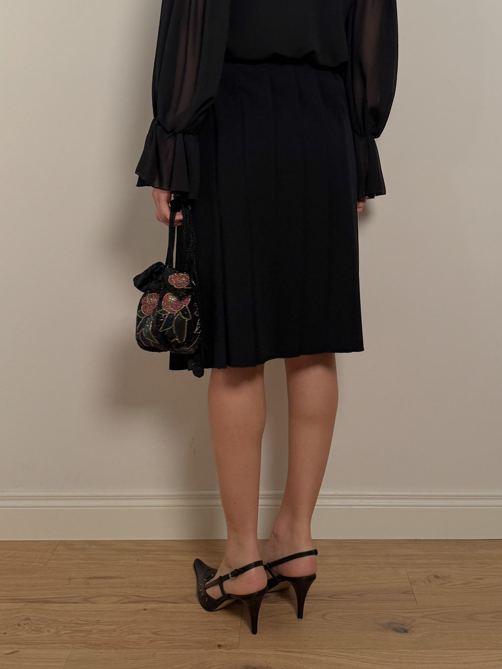 Pleated black skirt