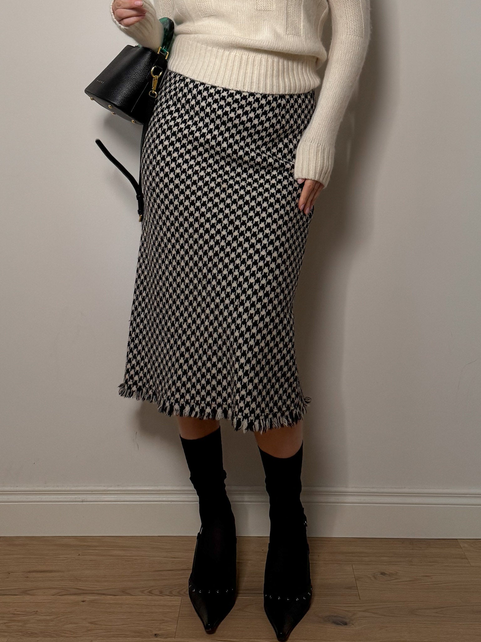 Pure wool pied de poule skirt