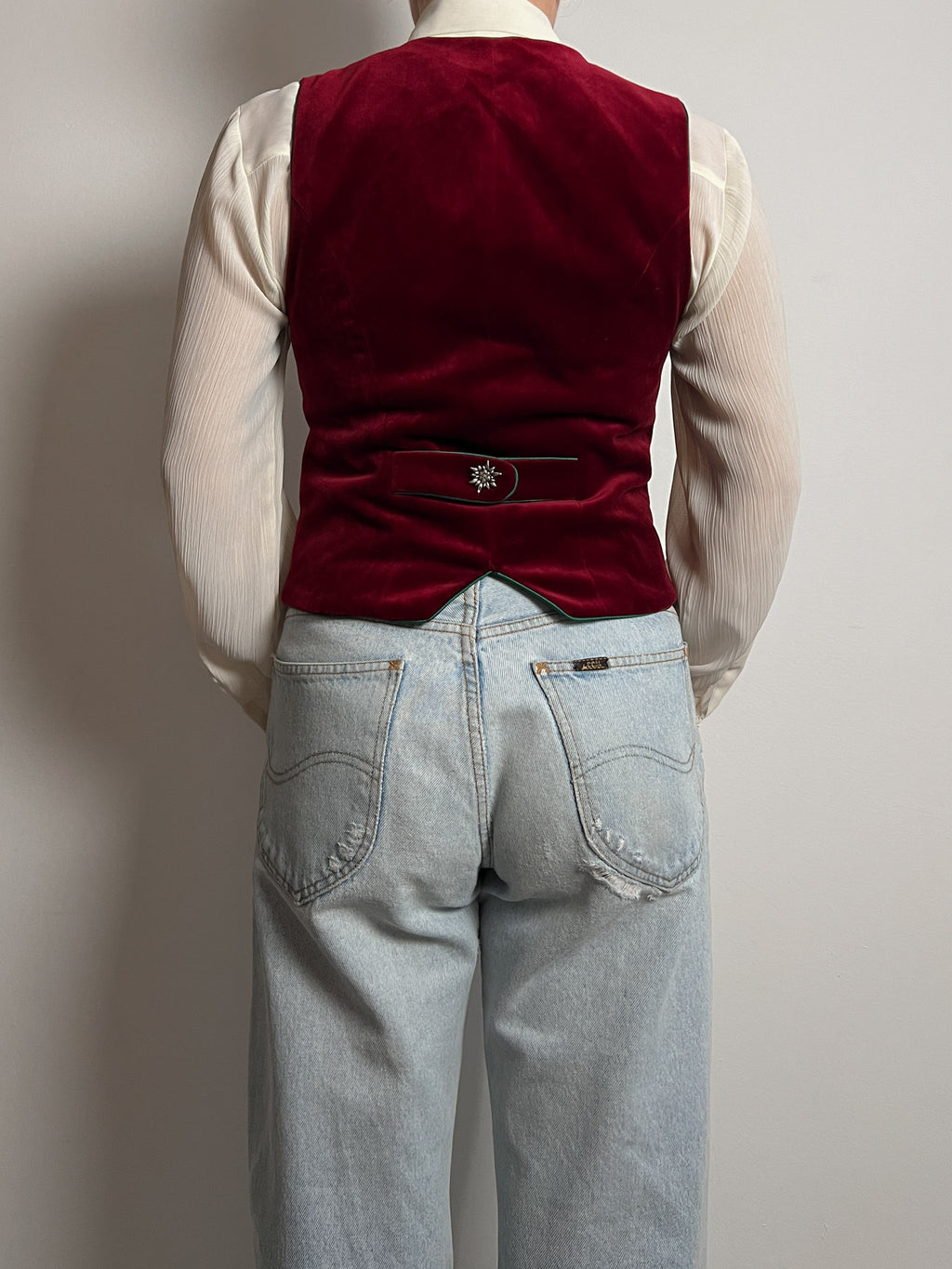 Pure velvet bordeaux vest
