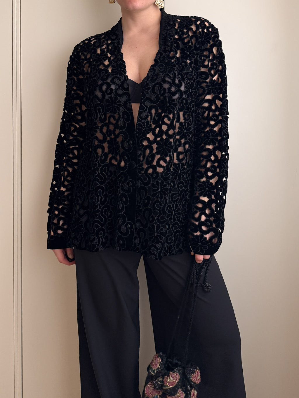 Velvet romantic black blouse