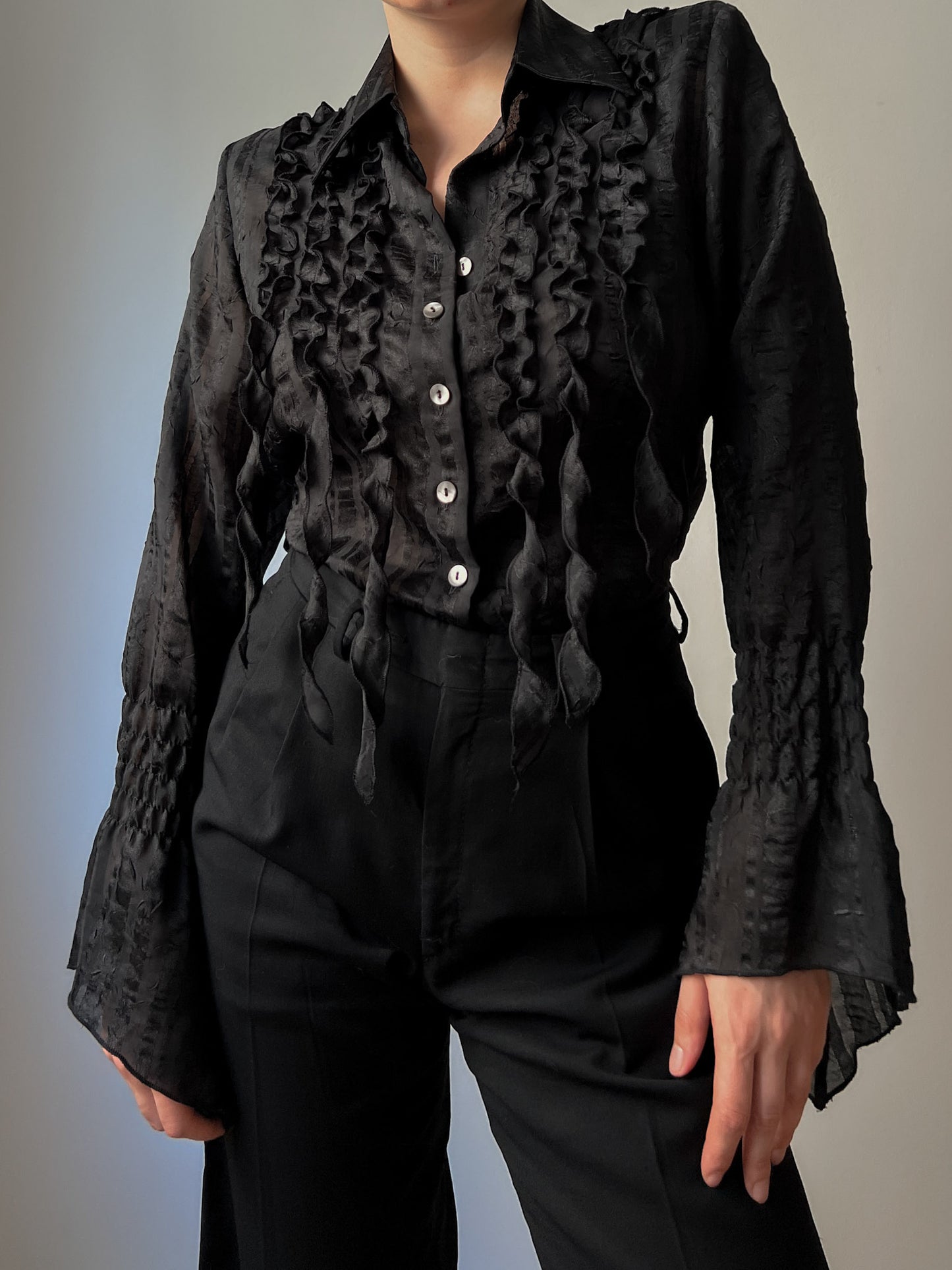 Froissè black blouse