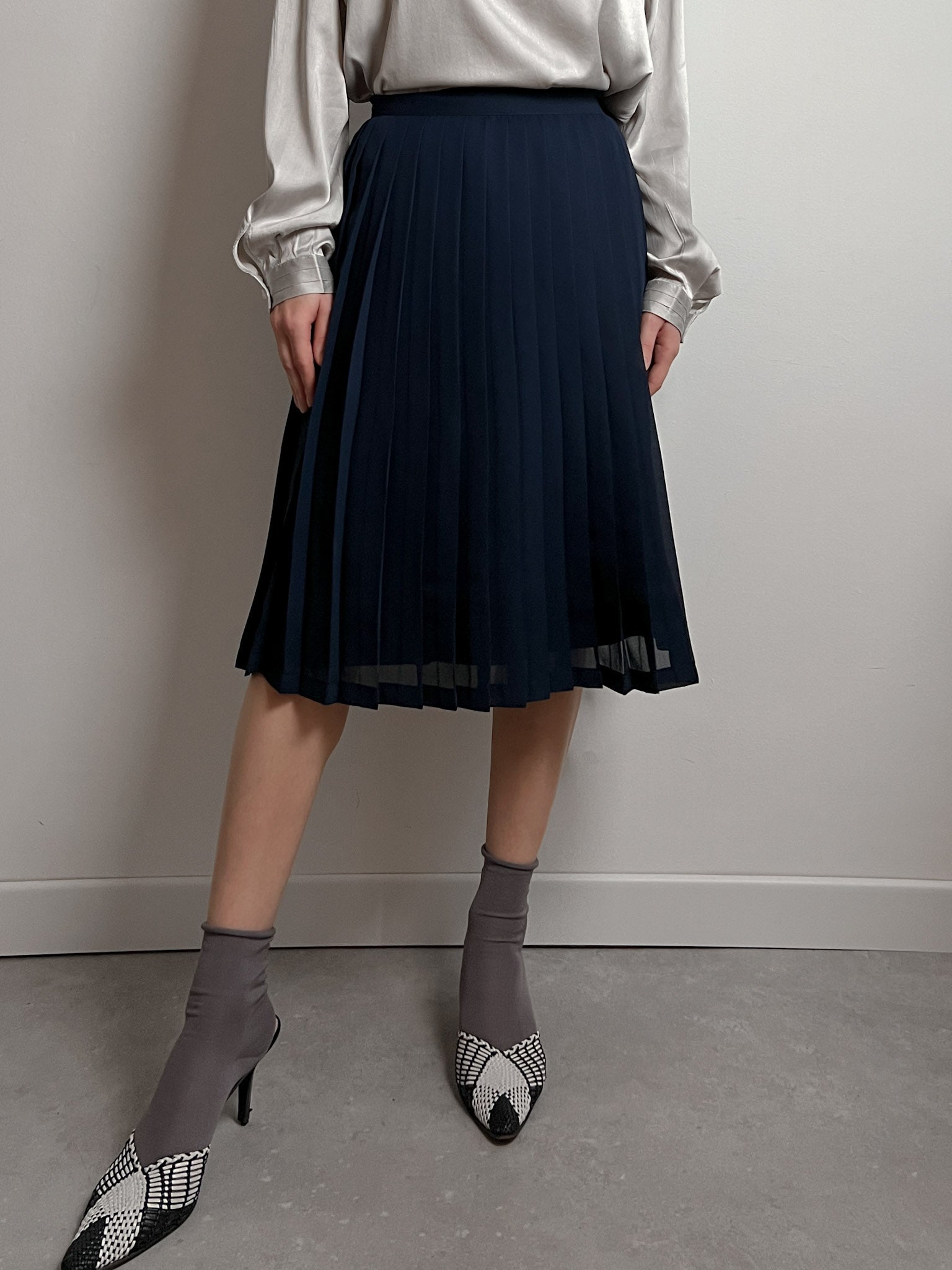 Viscose pleated blue skirt