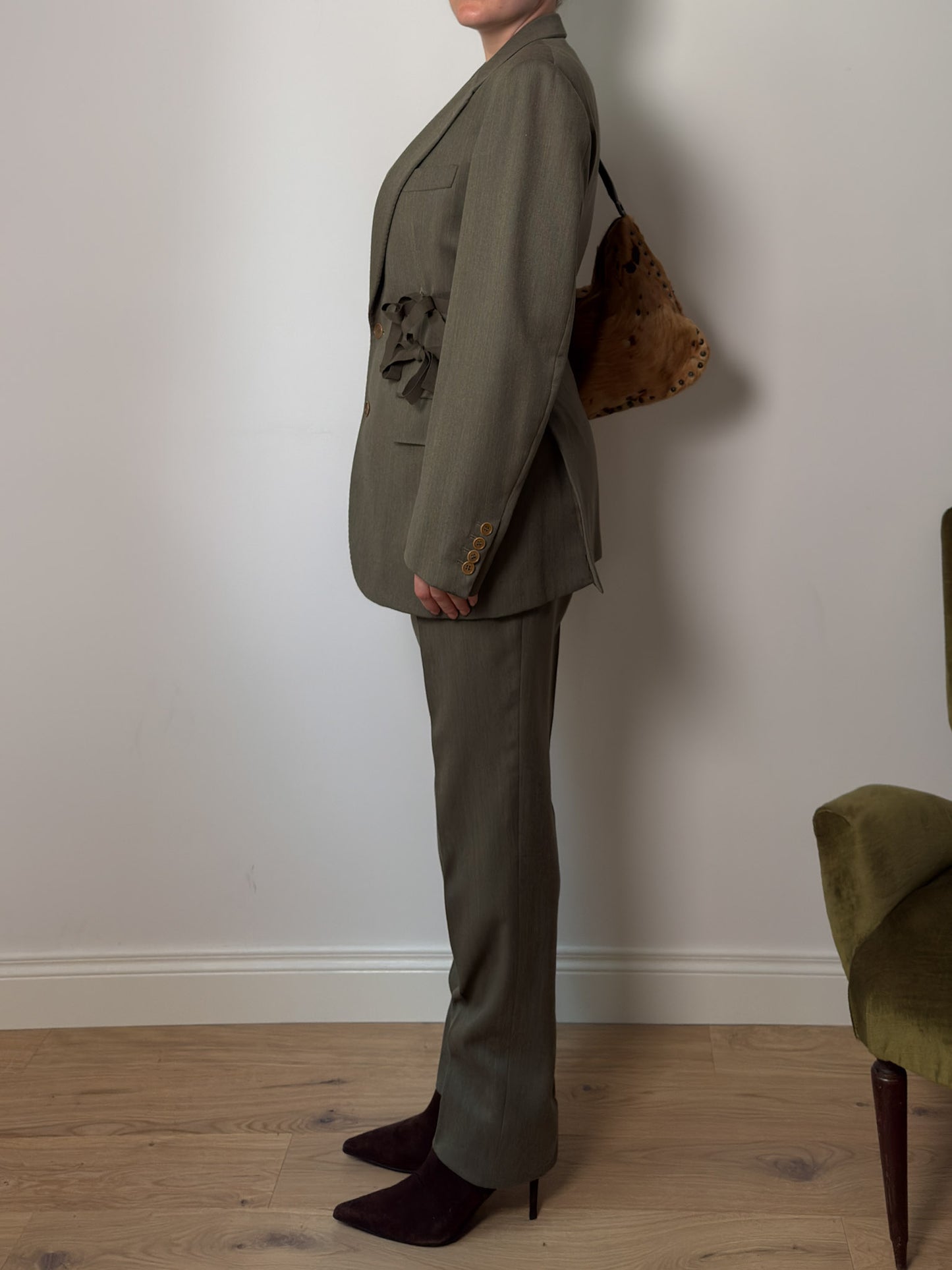 Brando olive suit
