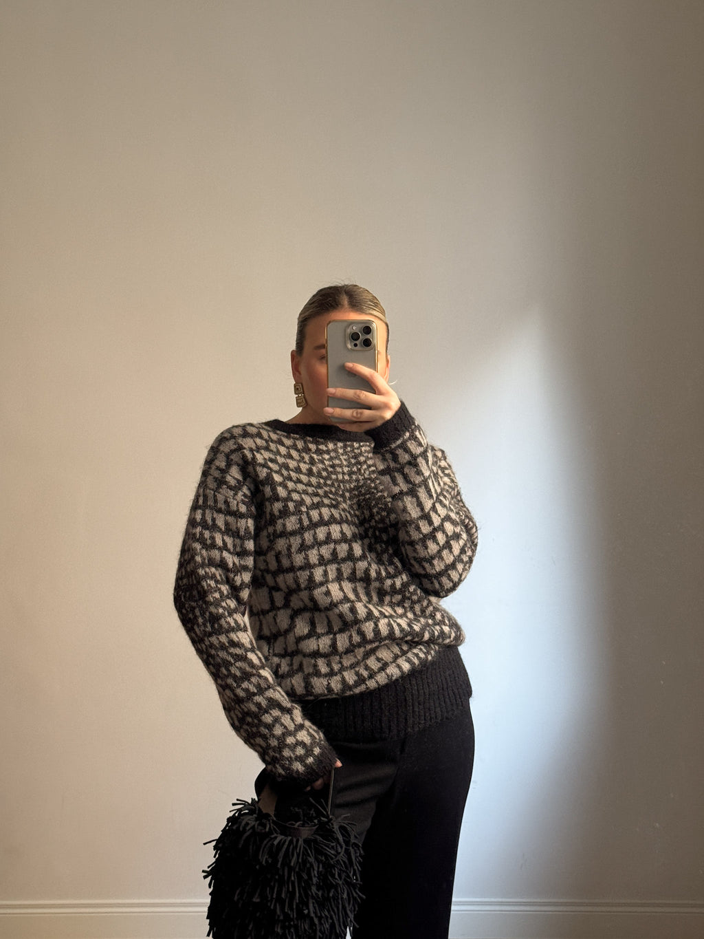 Mohair black and grey pull