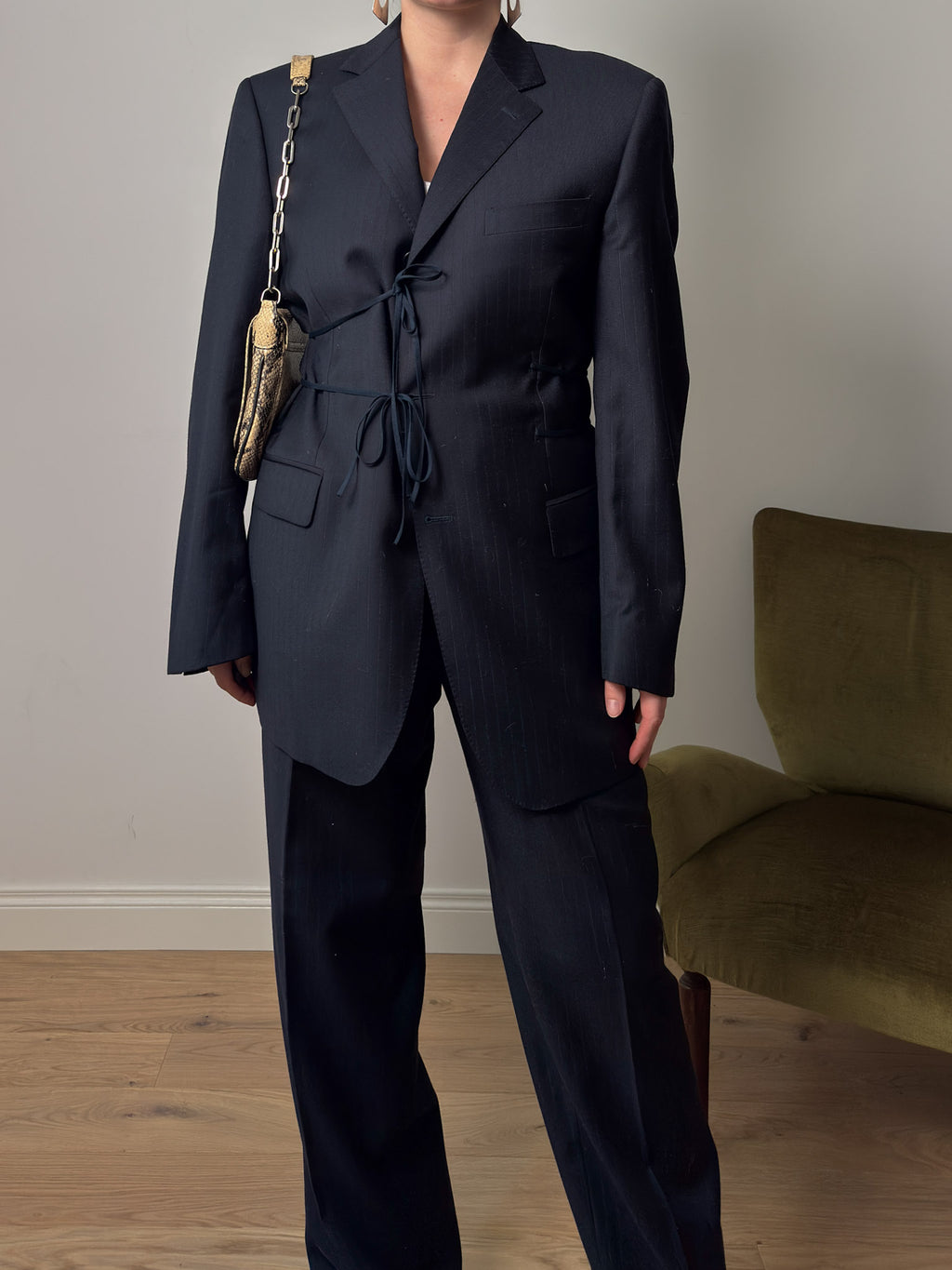 Brando blue suit