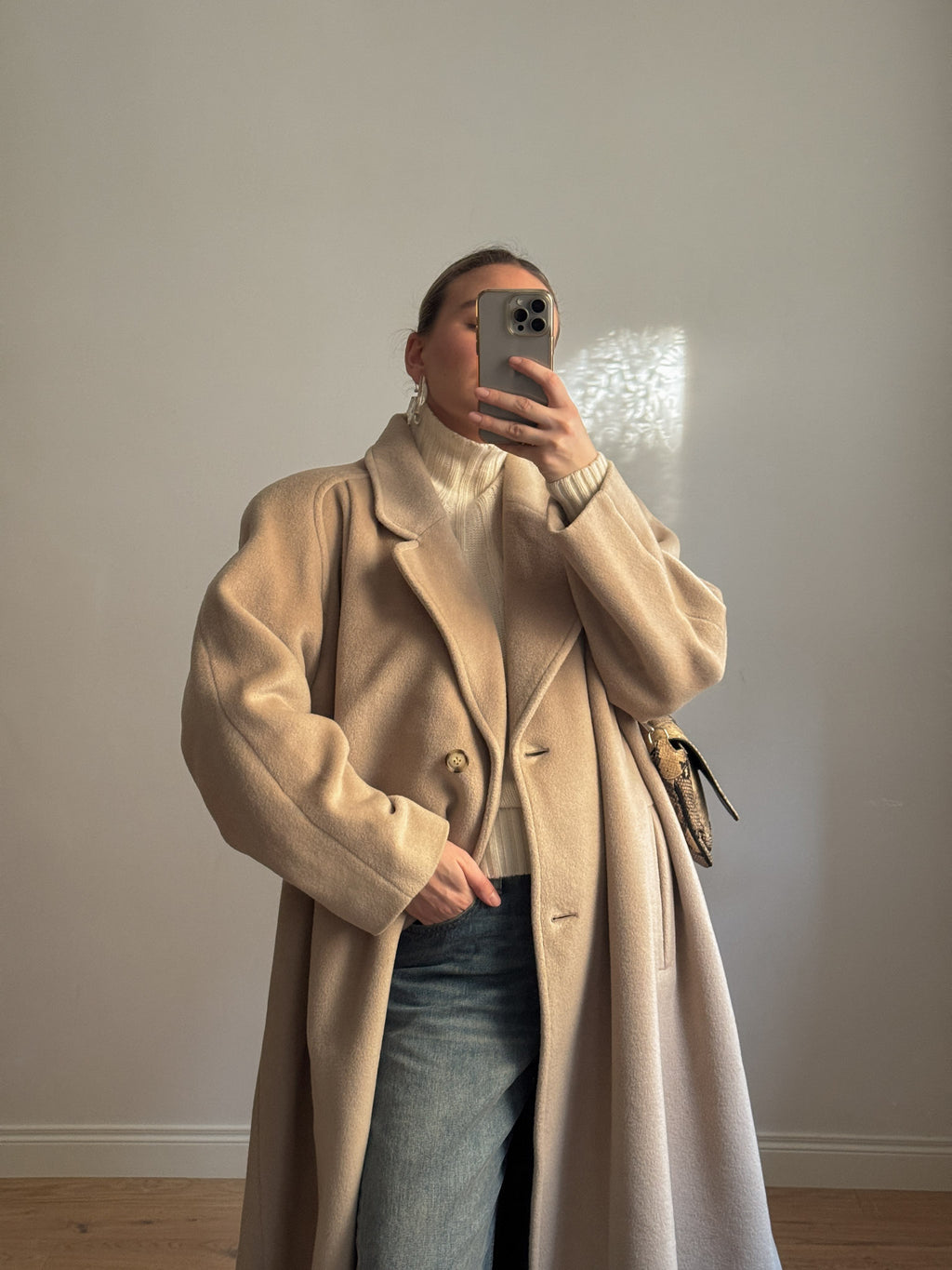 Pure virgin wool sand coat