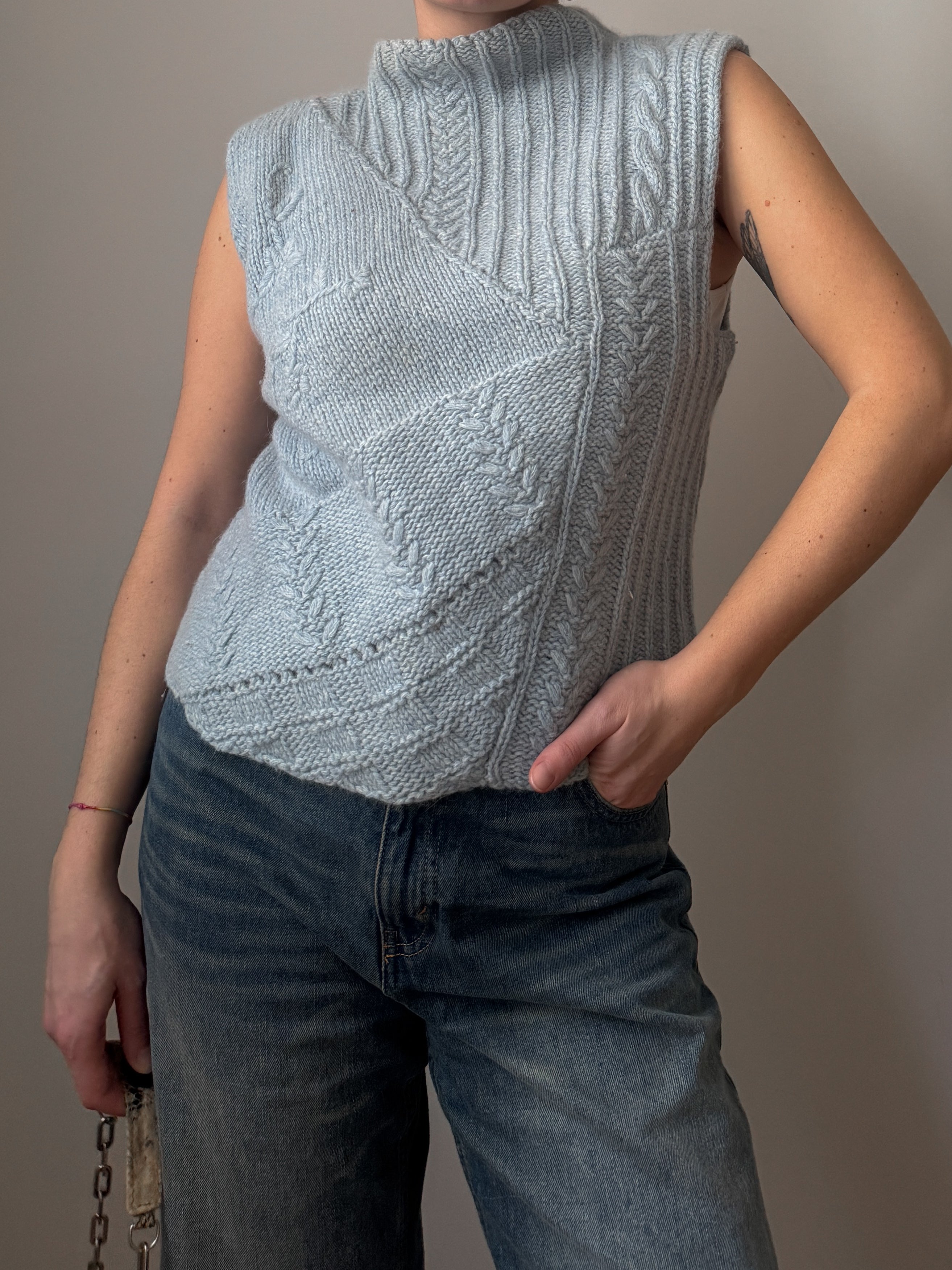 Wool and angora sky vest