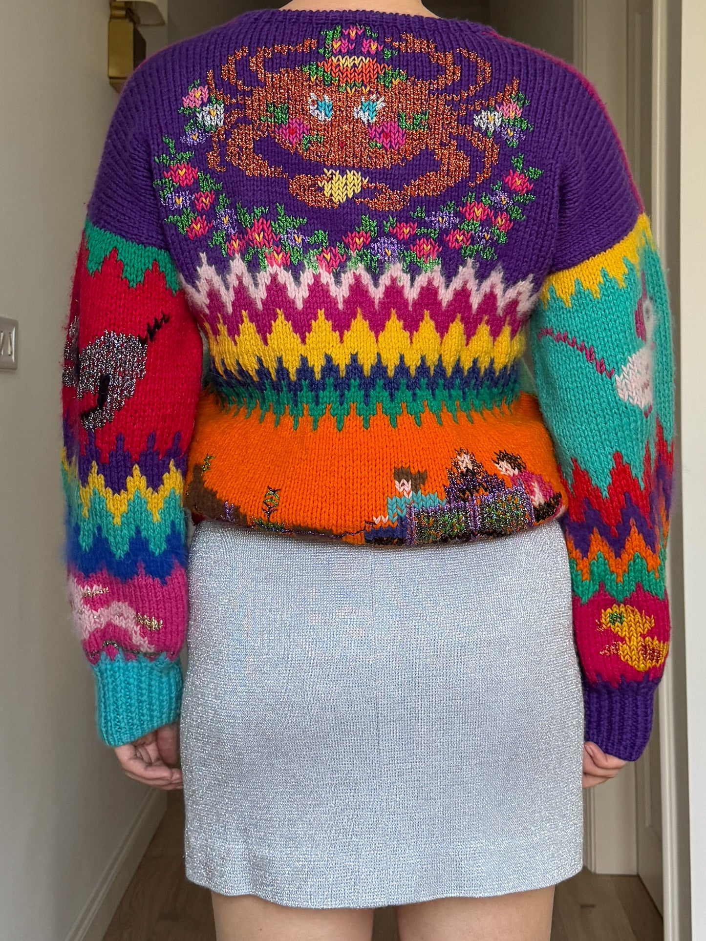 Pure wool embroidered pull