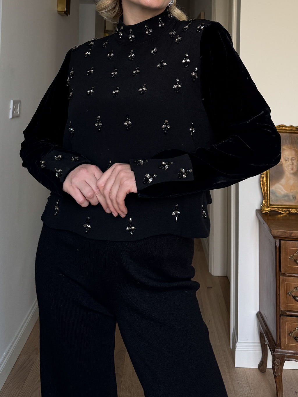 Velvet and strass black blouse
