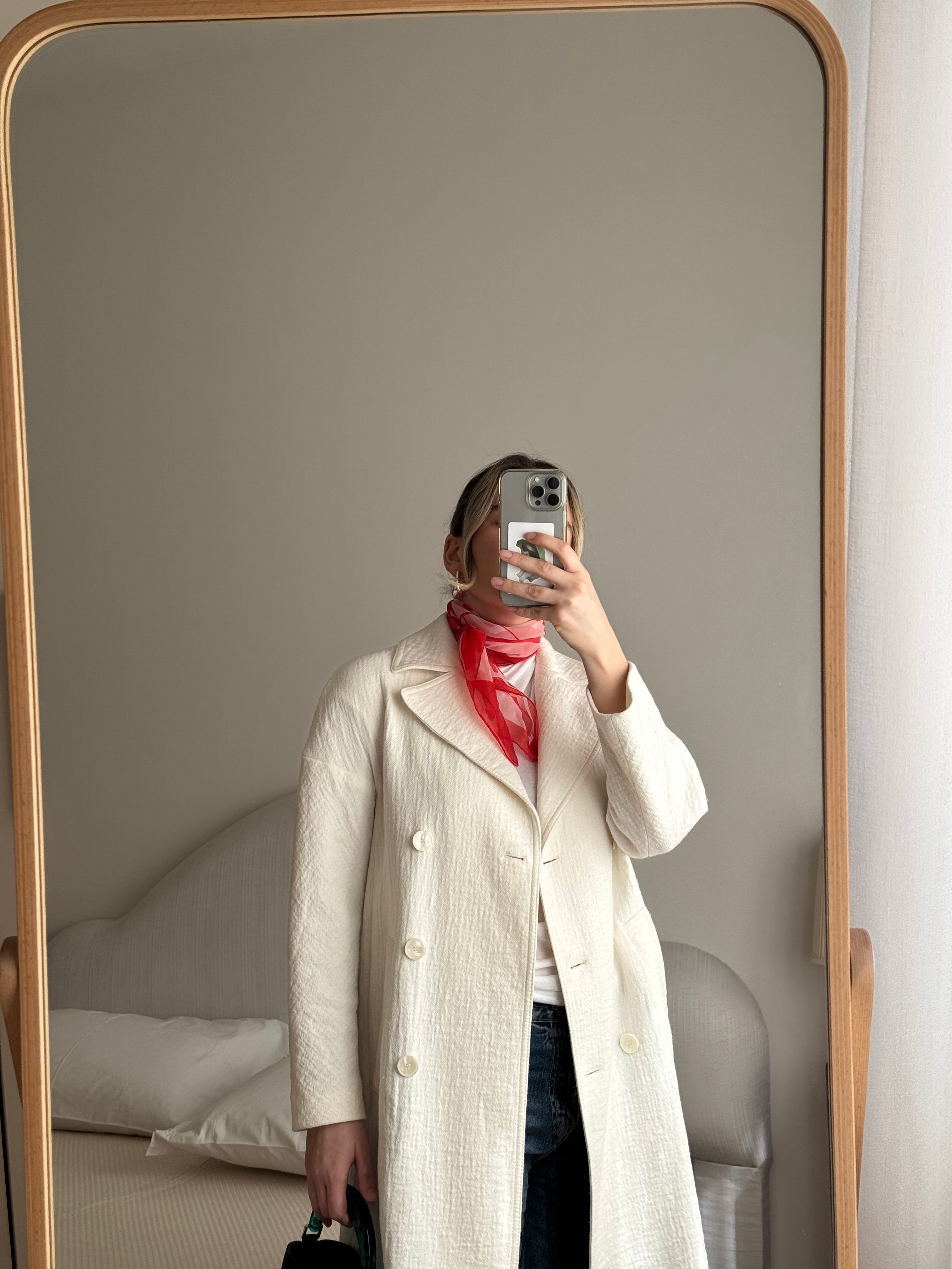 Cotton and linen ivory trench