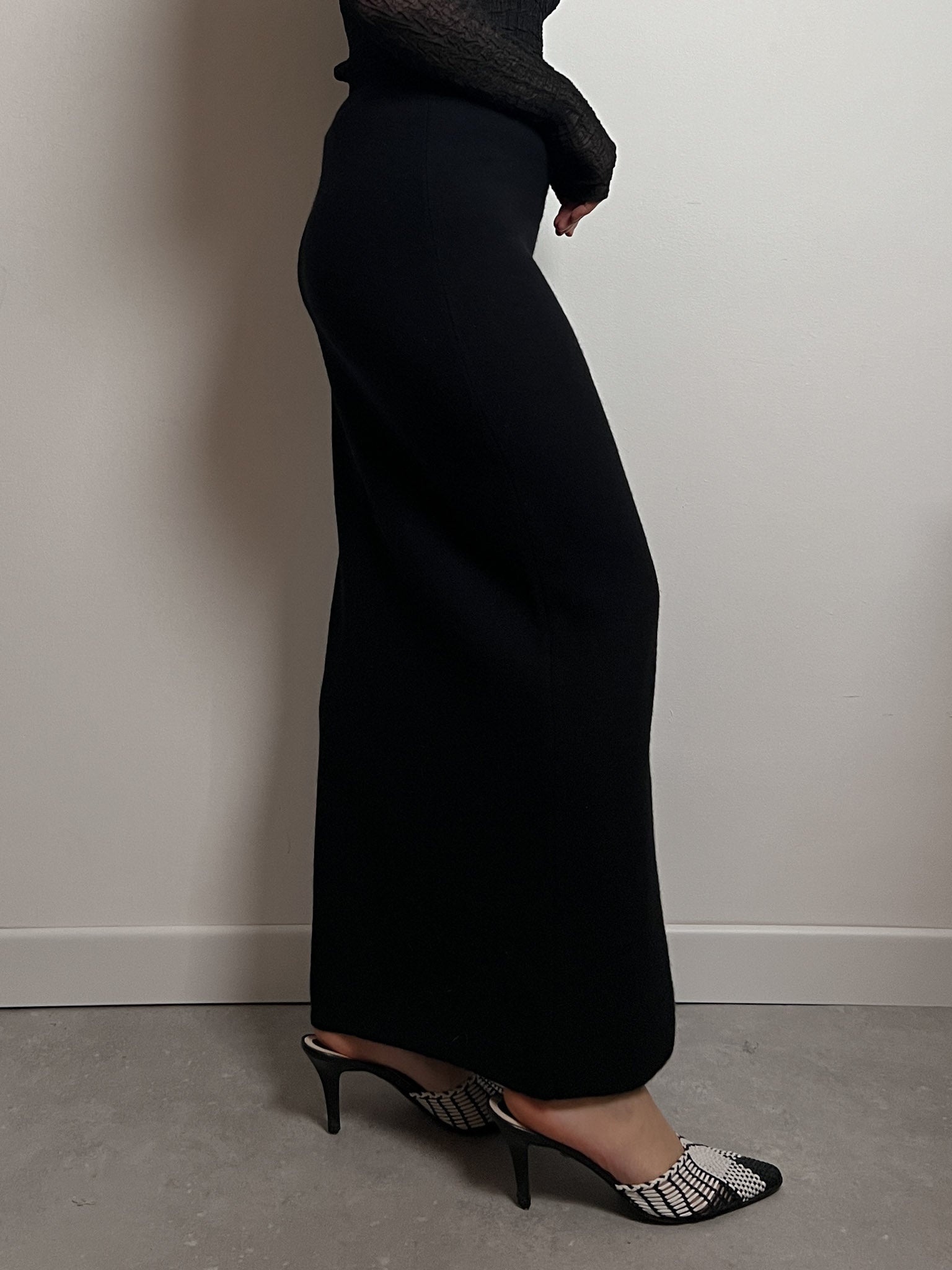 Pure merino wool black long skirt