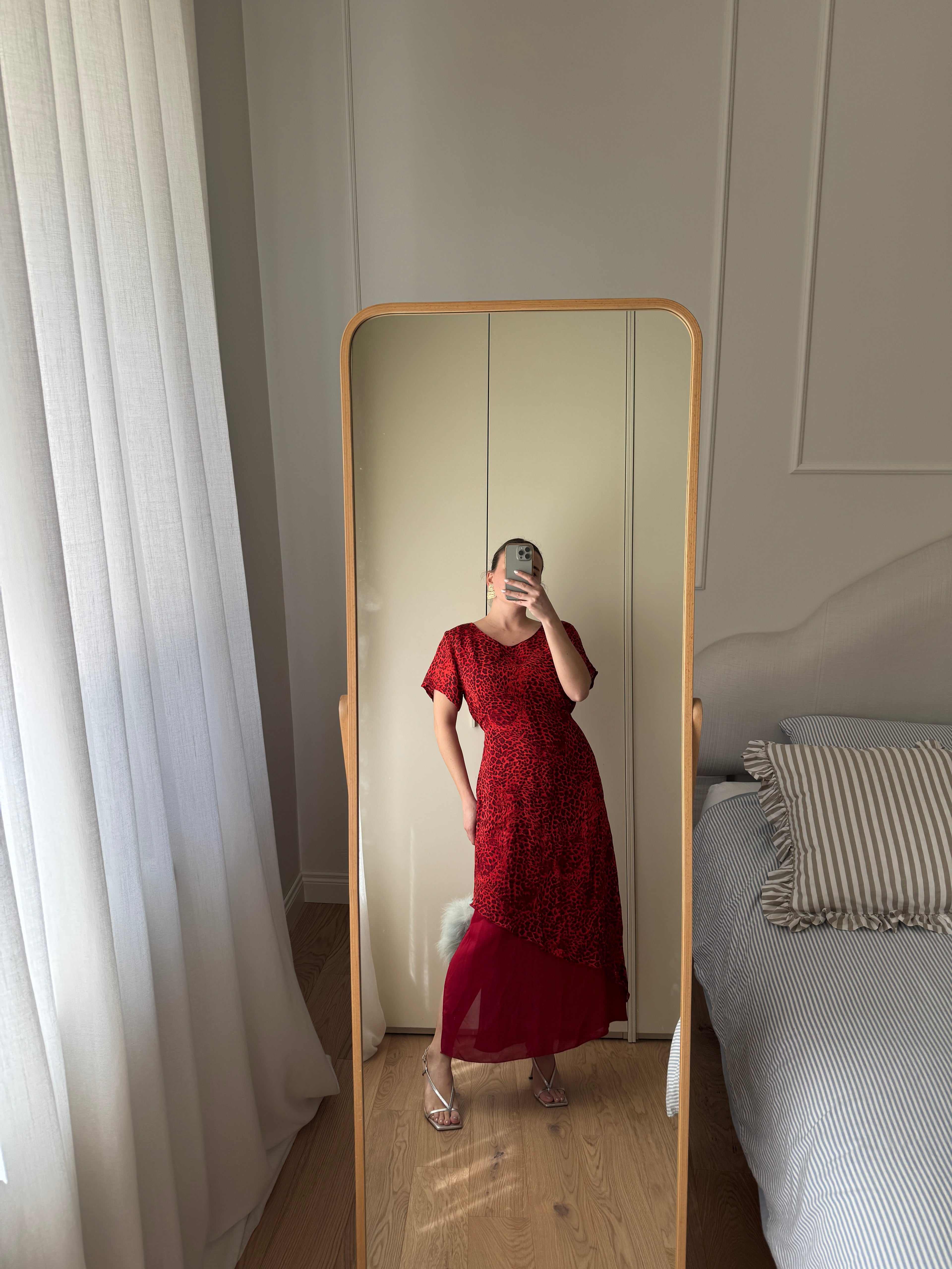 Abito animalier rosso in viscosa