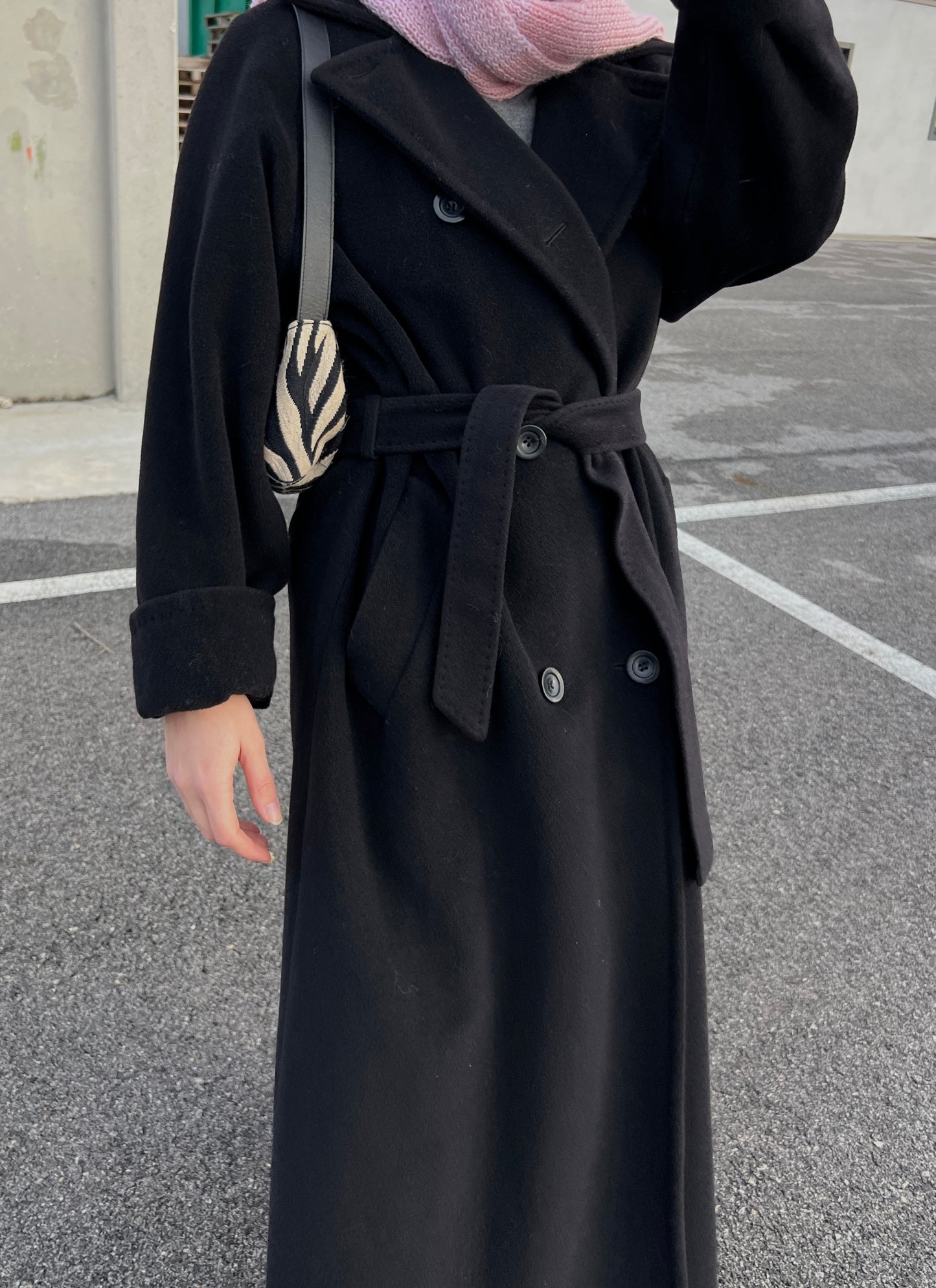 Max Mara wool and cashmere black coat