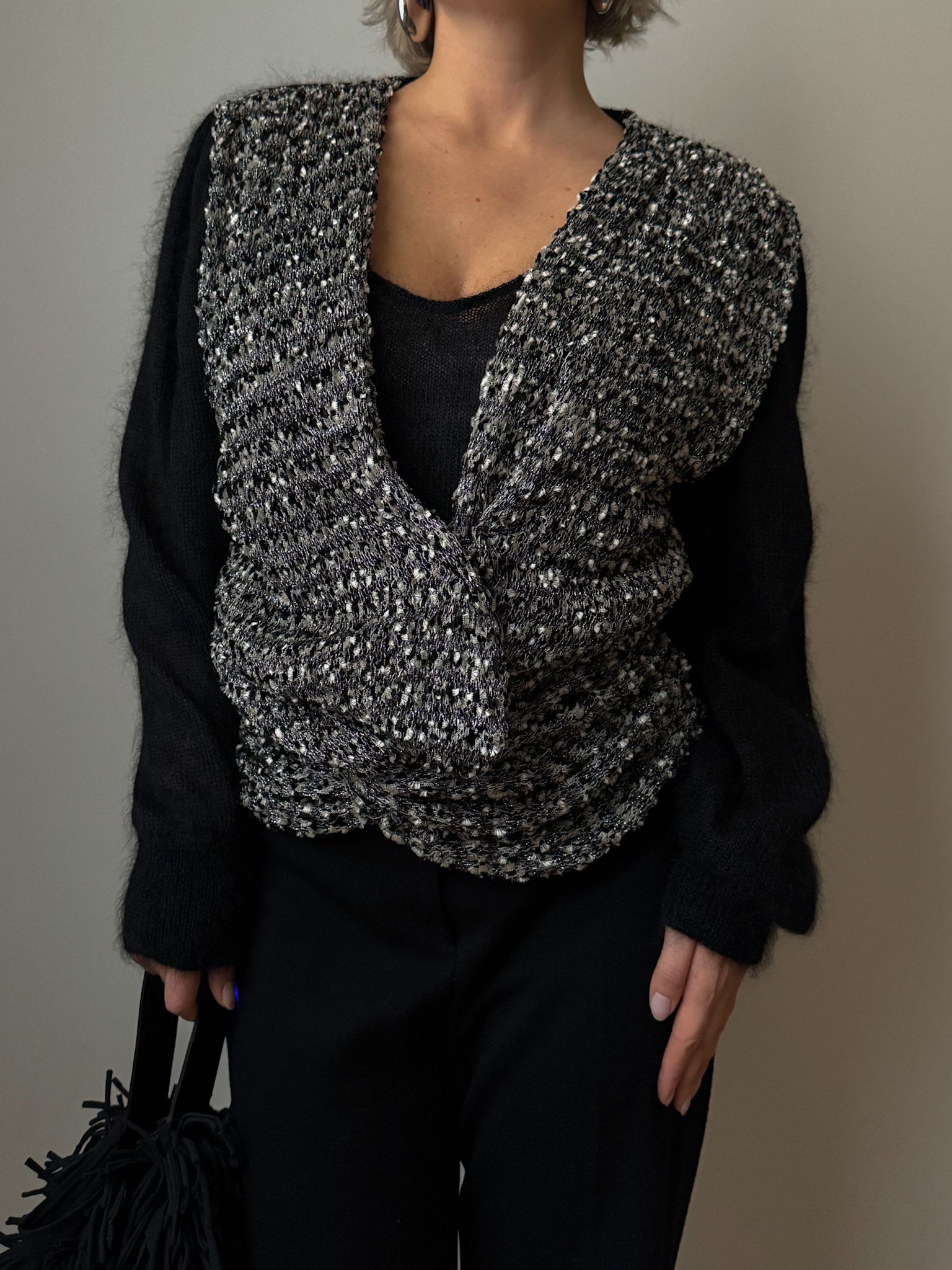 Mohair black and silver pull