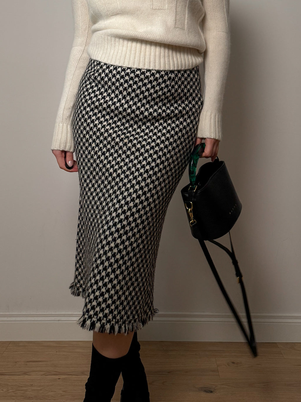 Pure wool pied de poule skirt