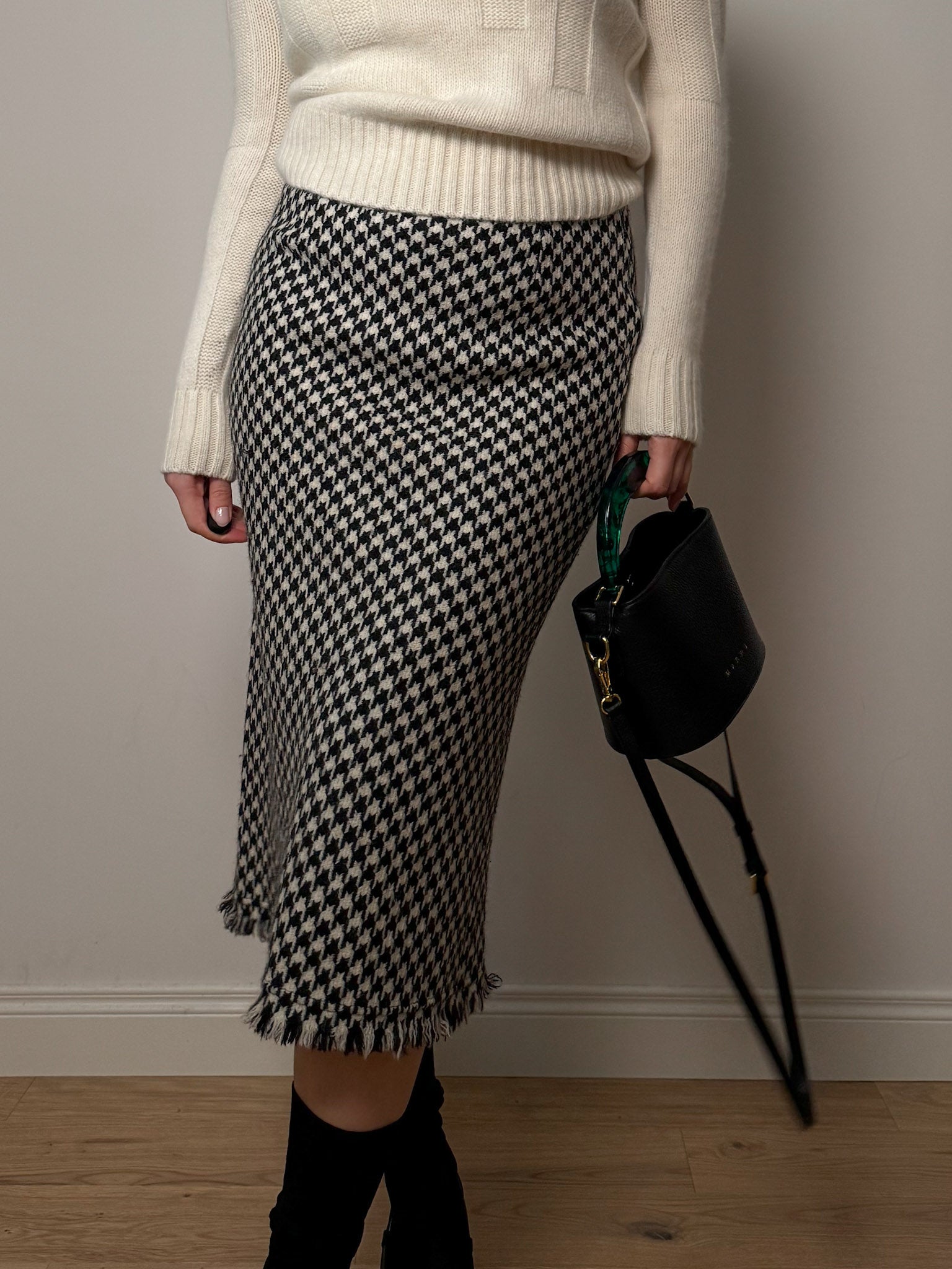 Pure wool pied de poule skirt