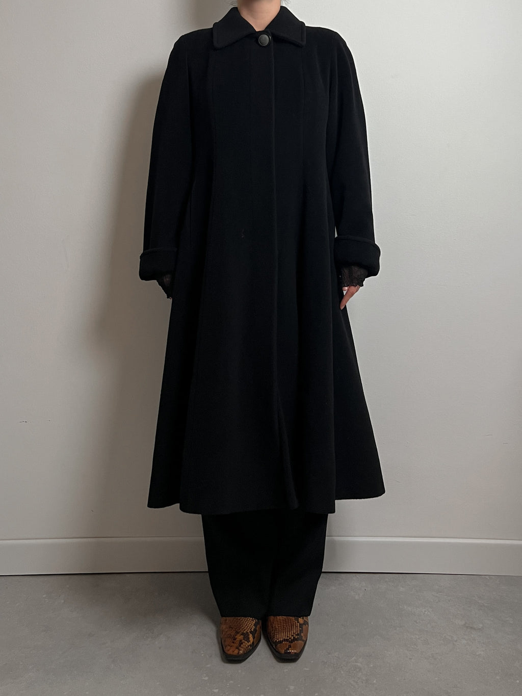 Wool and cashmere black coat