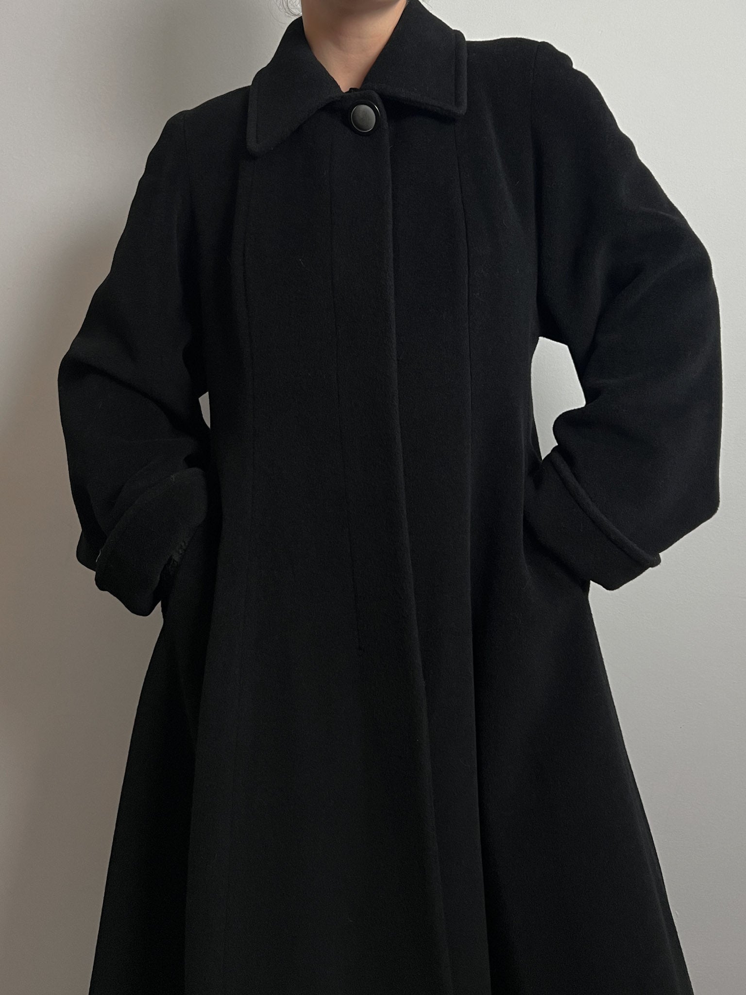 Wool and cashmere black coat