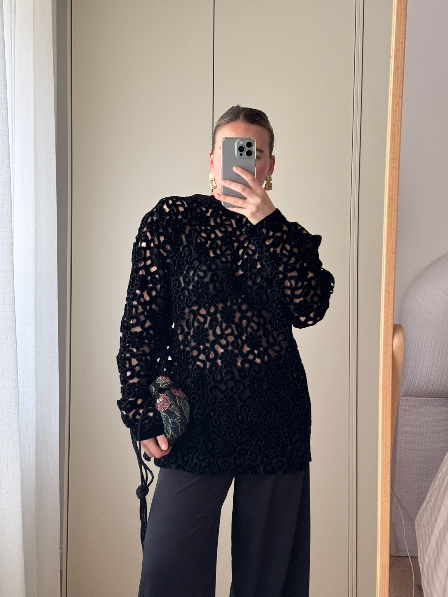 Velvet romantic black blouse