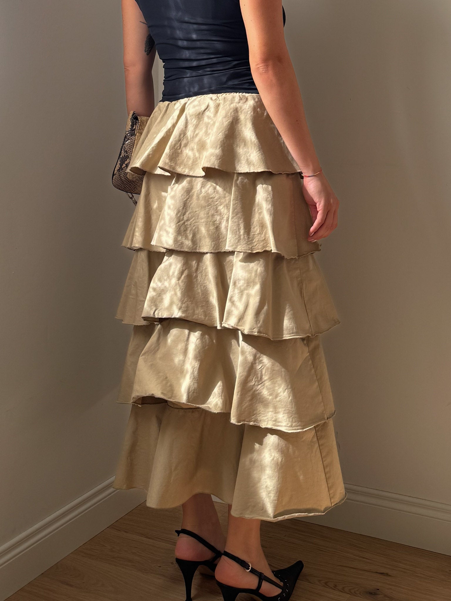 Cotton flounced beige skirt