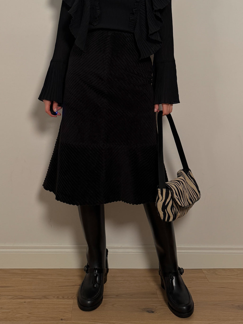 Ferrè velvet black skirt