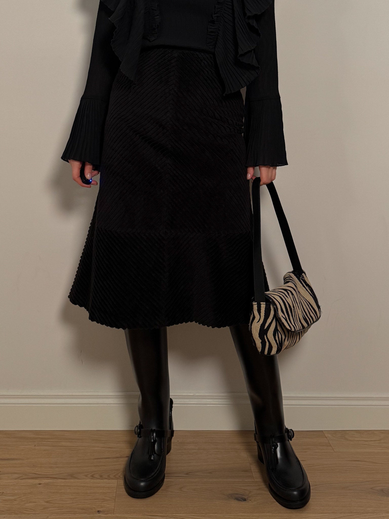 Ferrè velvet black skirt