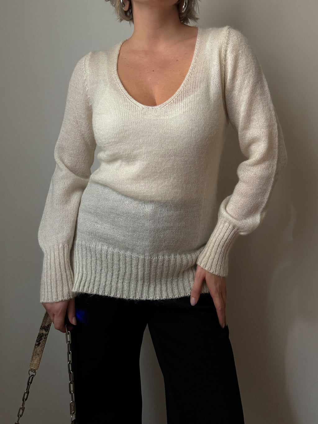 Pure wool ivory pull