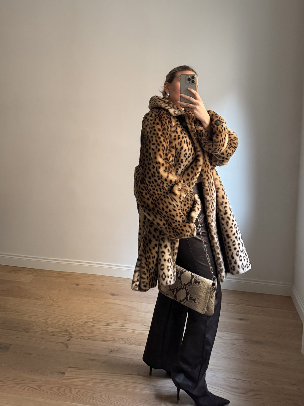 Faux fur leopard coat