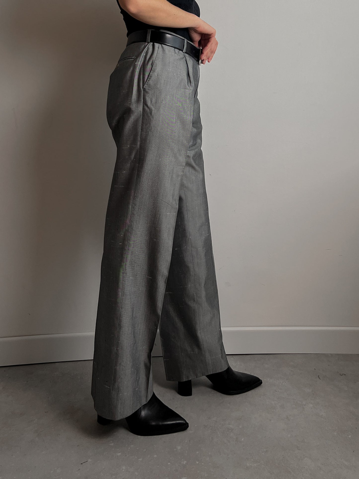 Pure shantung silk grey suit