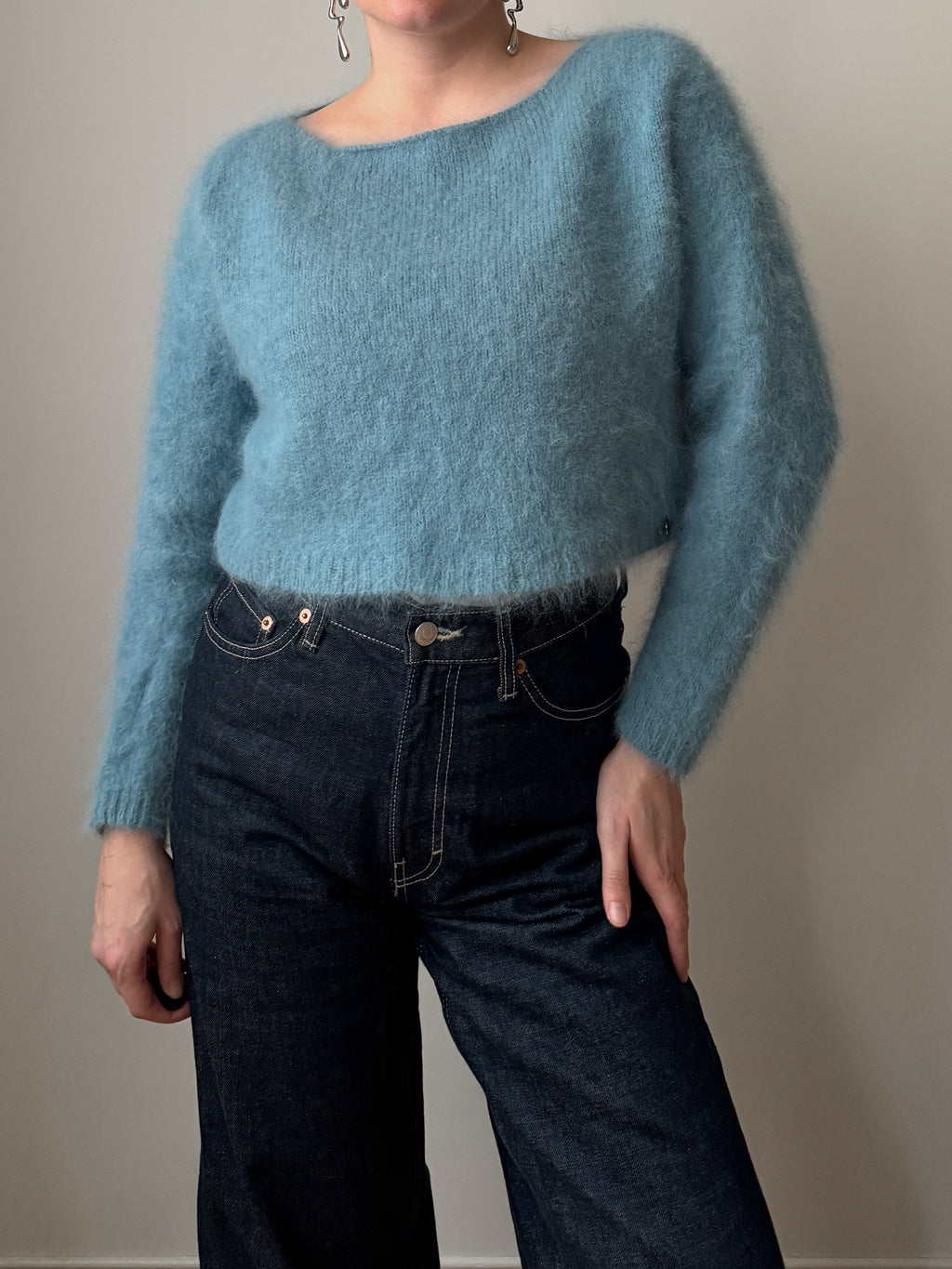 Angora sky cropped pull