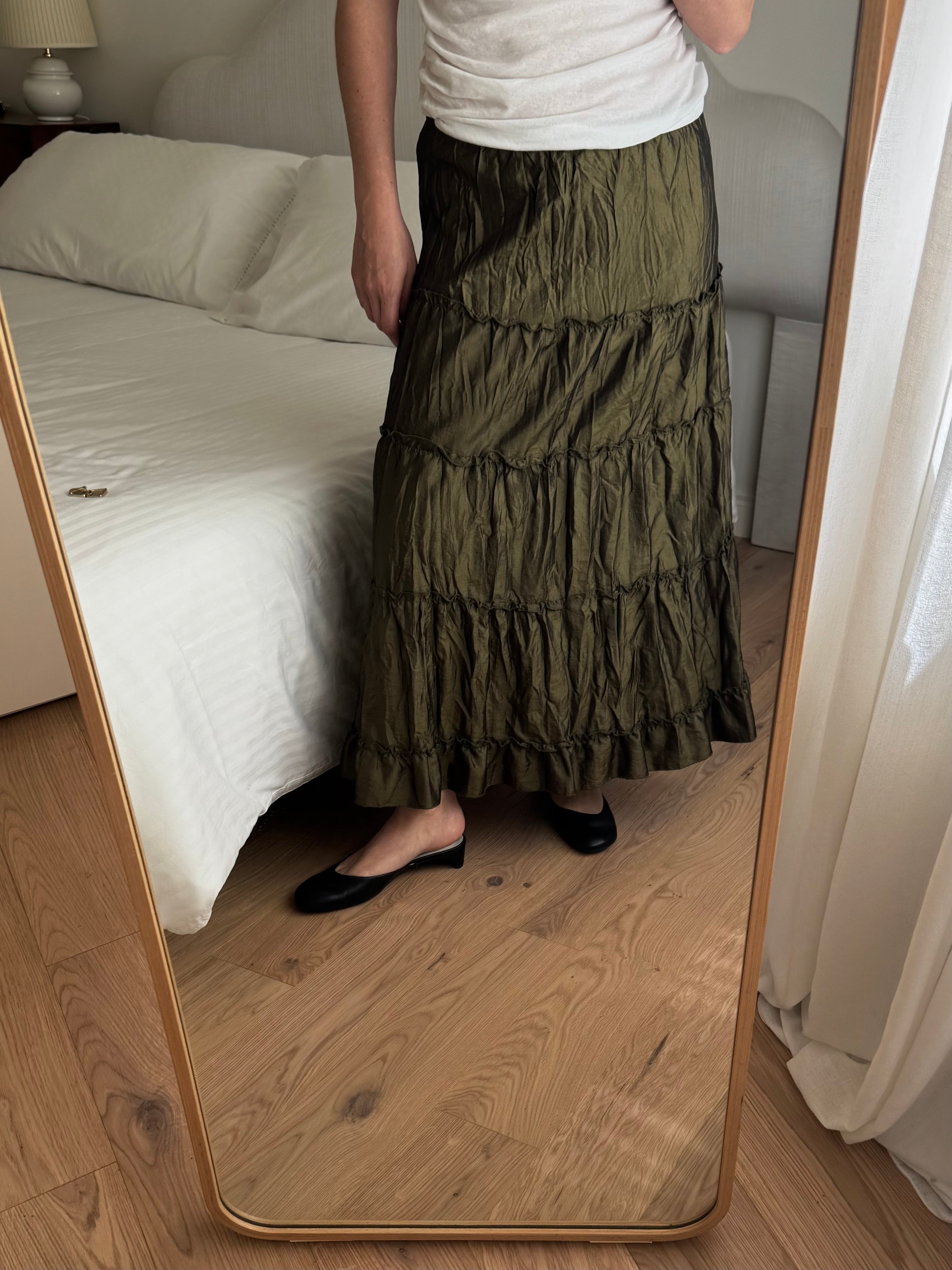 Flounced olive green skirt