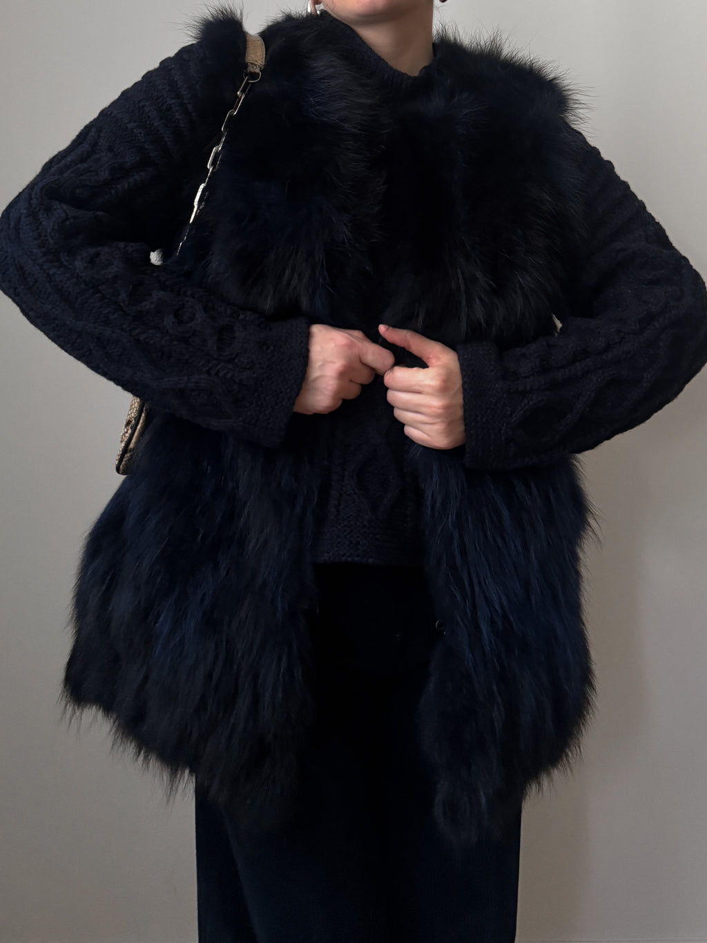 Real fur blue vest