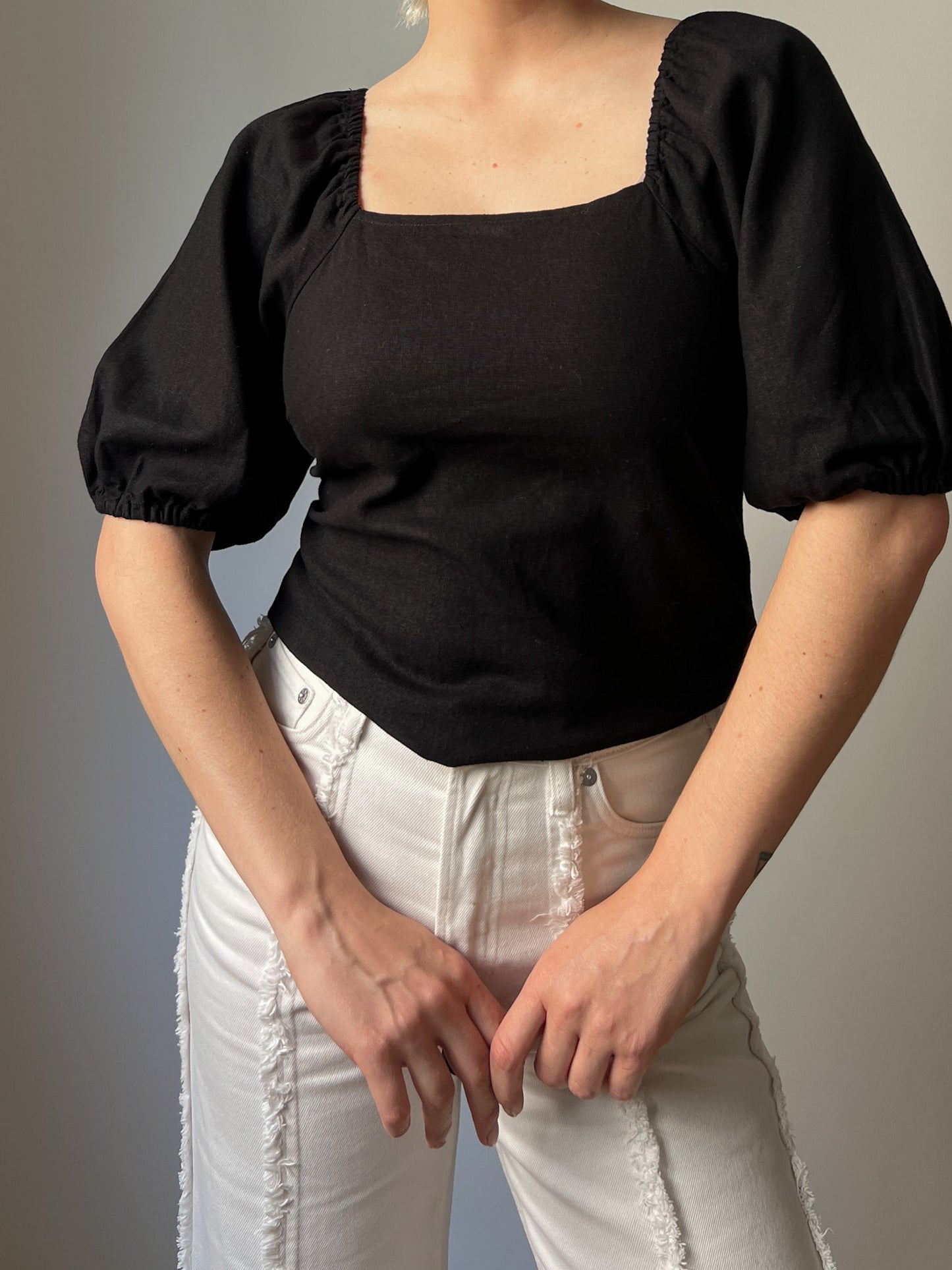 Pure linen black top