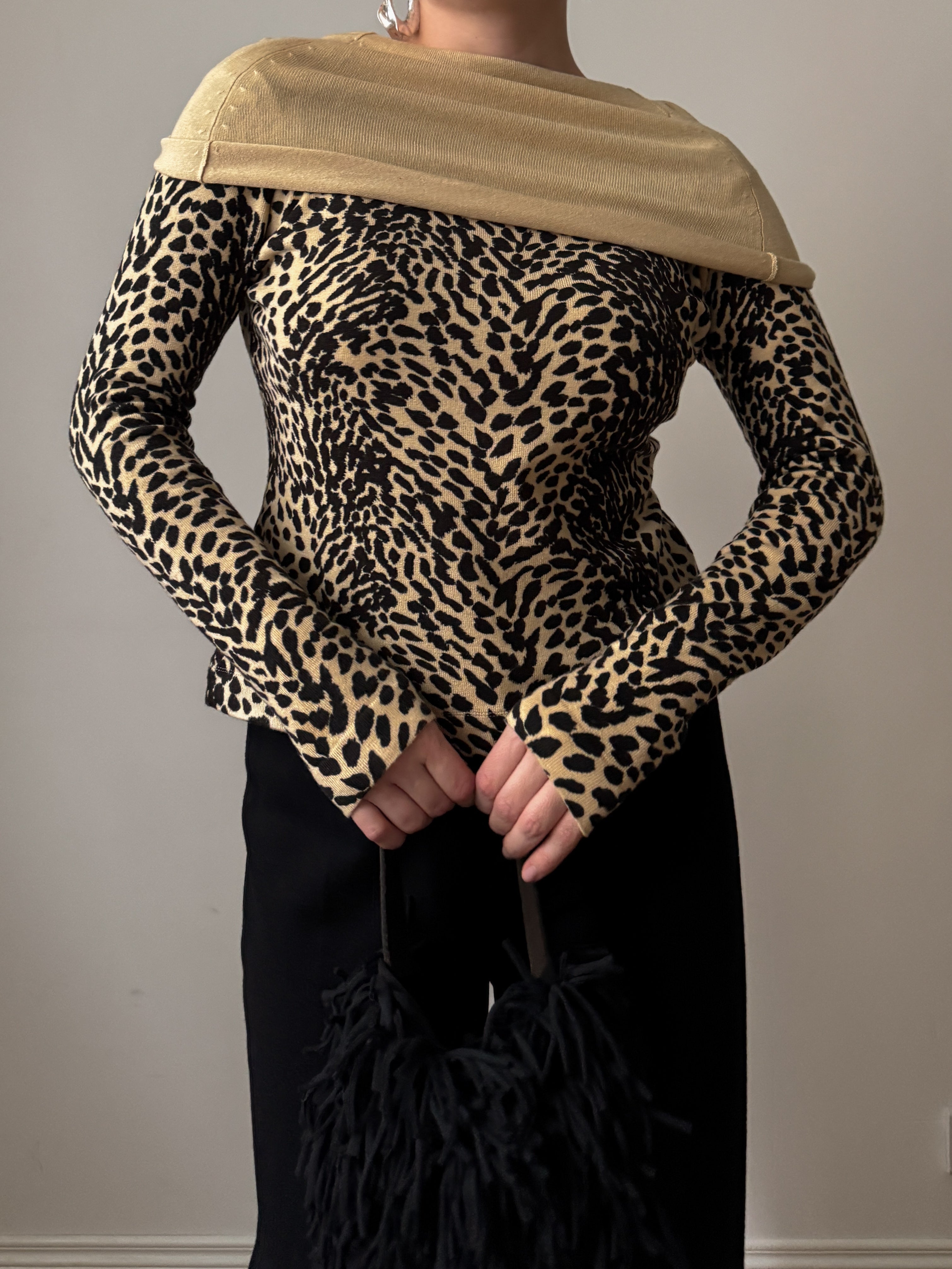 Viscose and wool animalier top