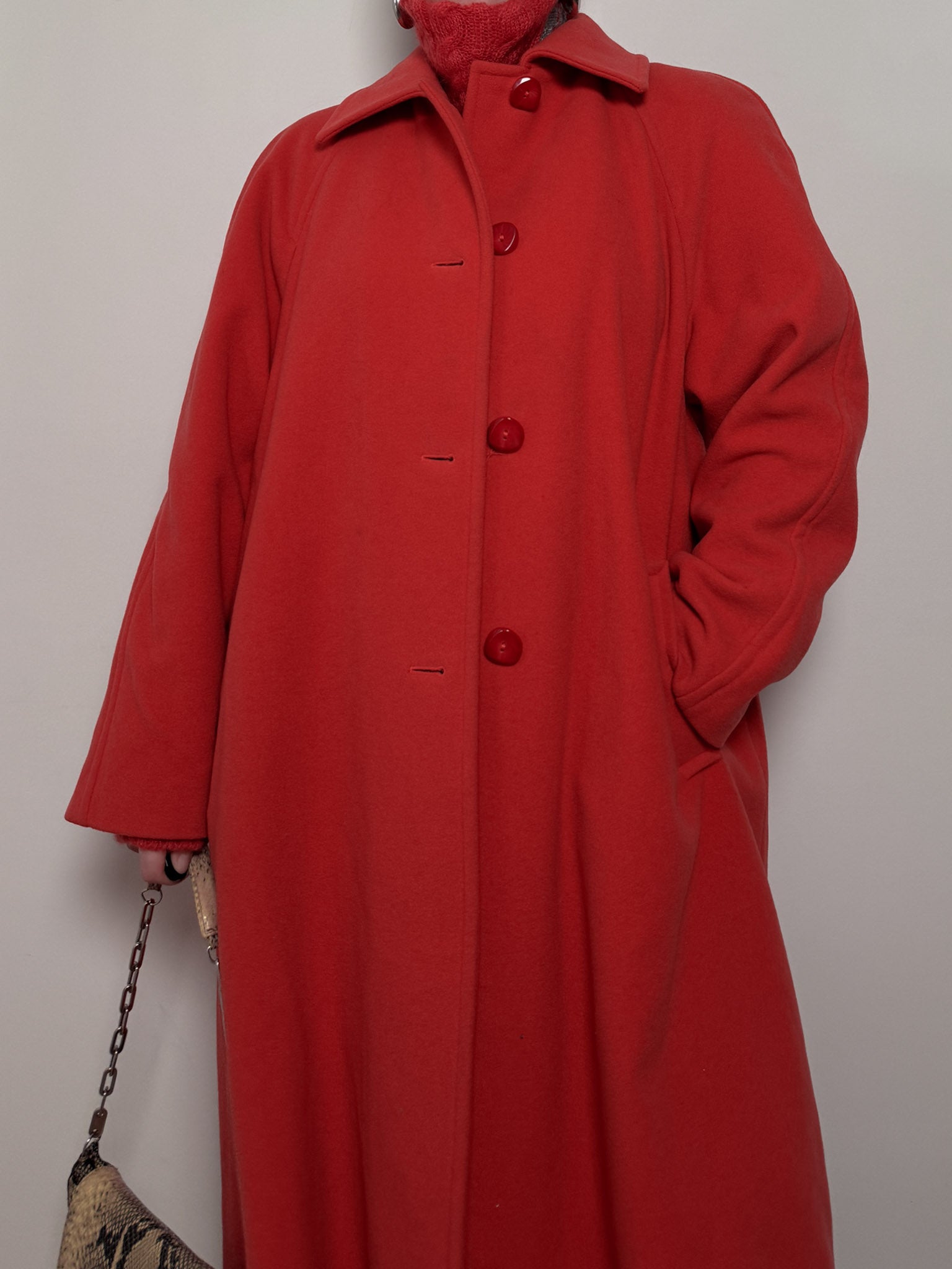 Pure virgin wool coral coat