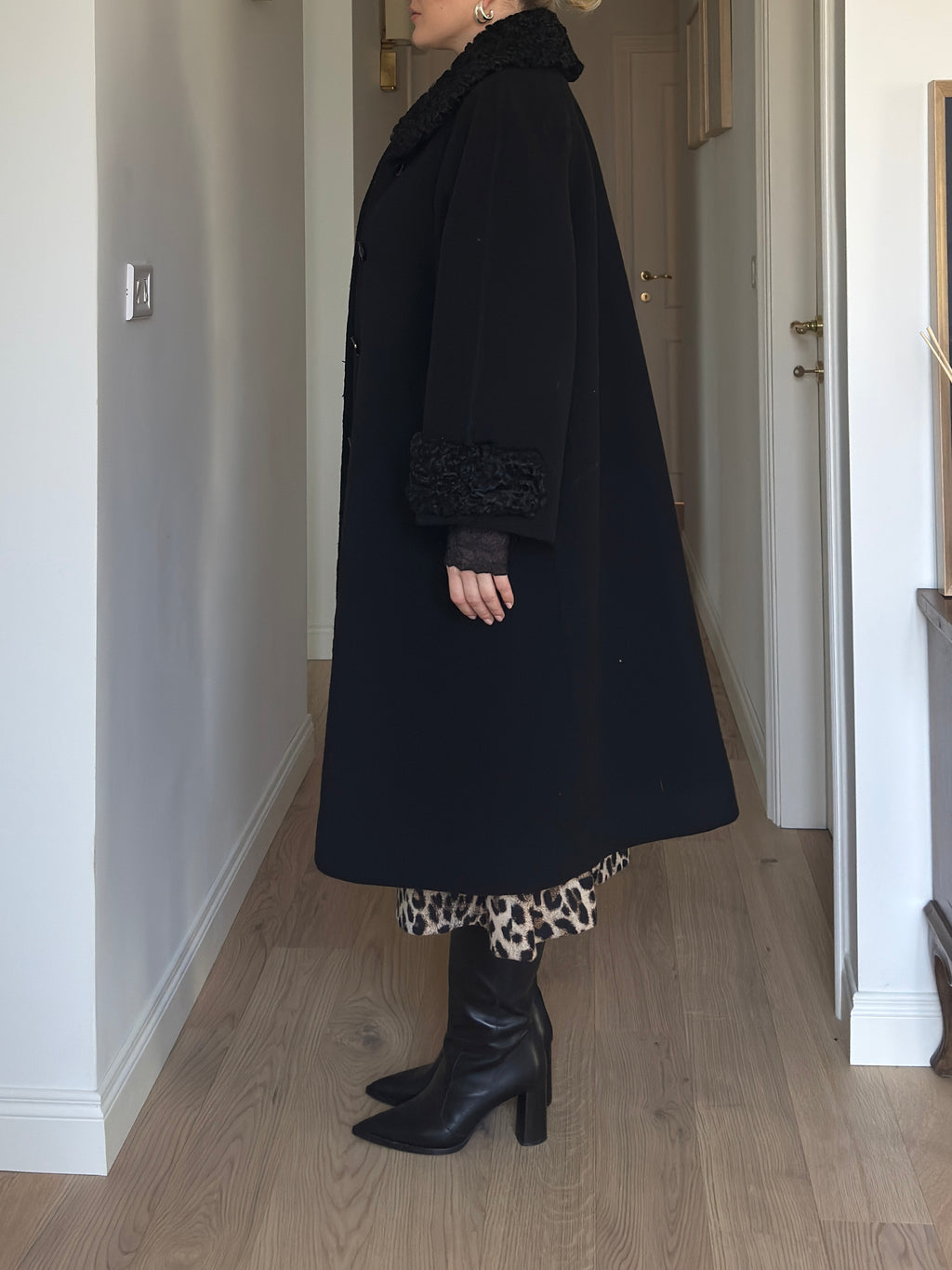 Pure wool and fur black coat