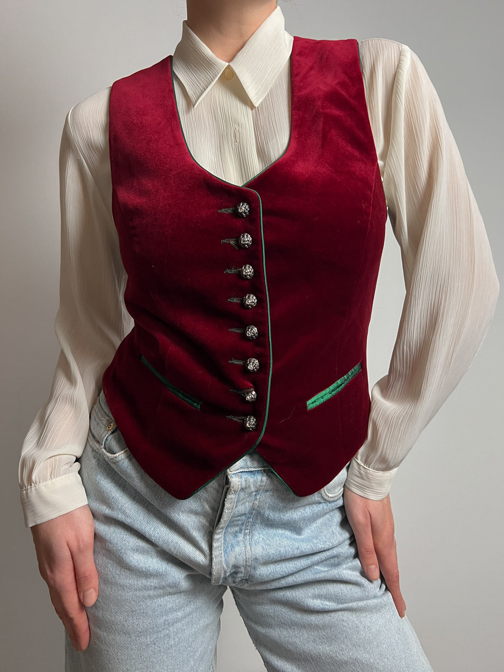 Pure velvet bordeaux vest