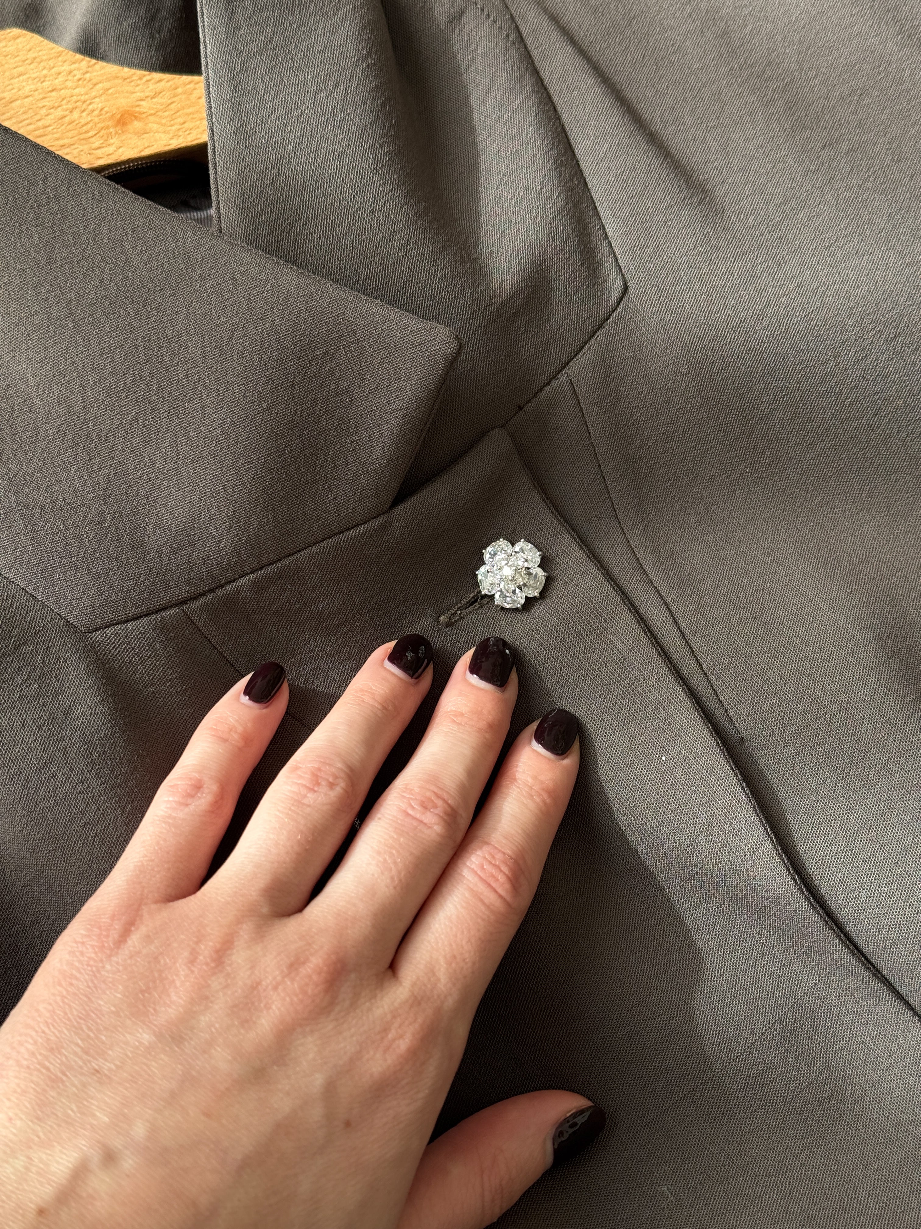 Blazer tortora in lana e viscosa reworked con bottone gioiello