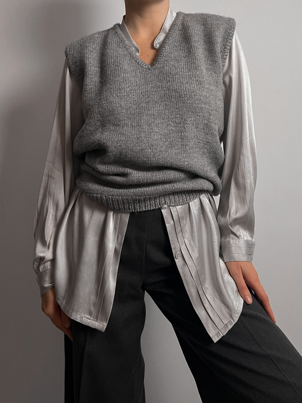 Pure wool embroidered grey vest