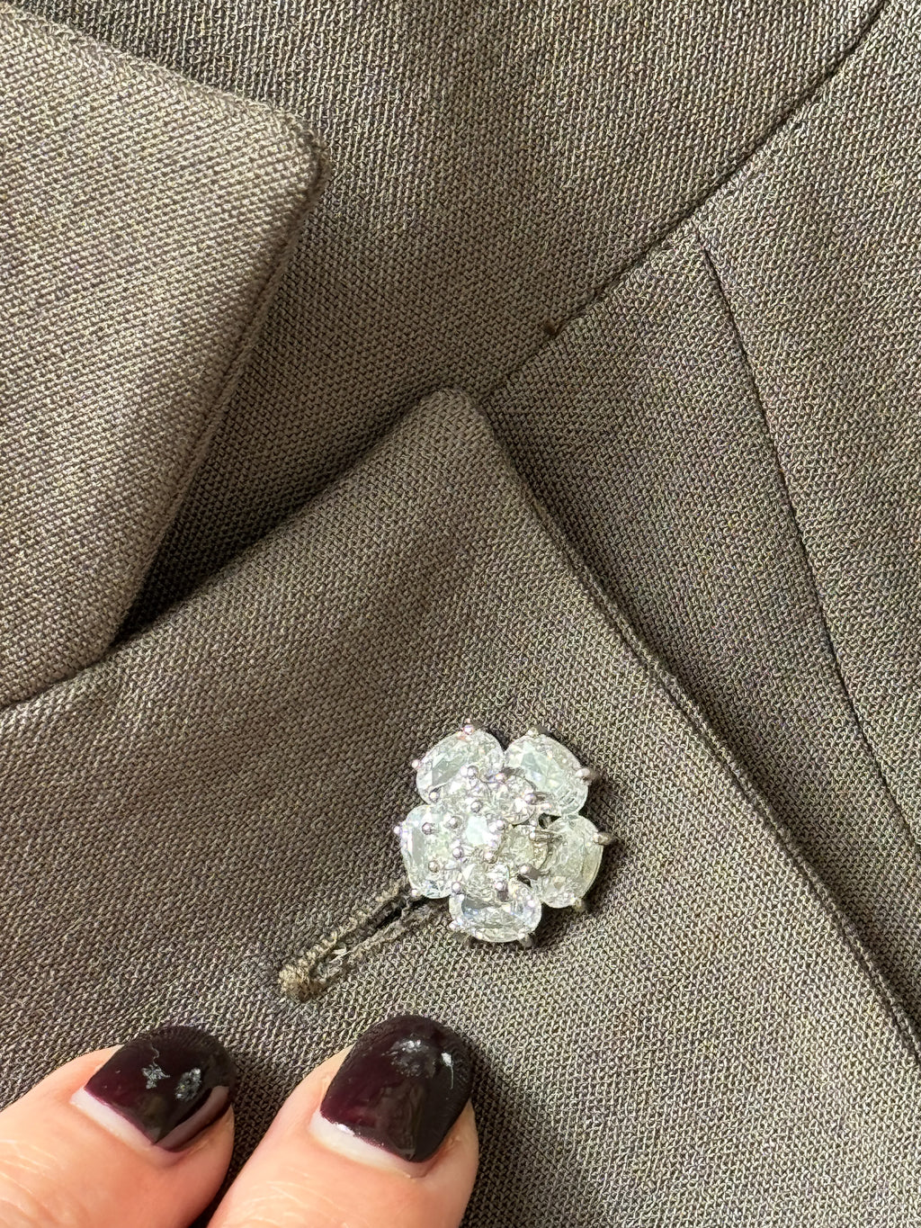 Blazer tortora in lana e viscosa reworked con bottone gioiello