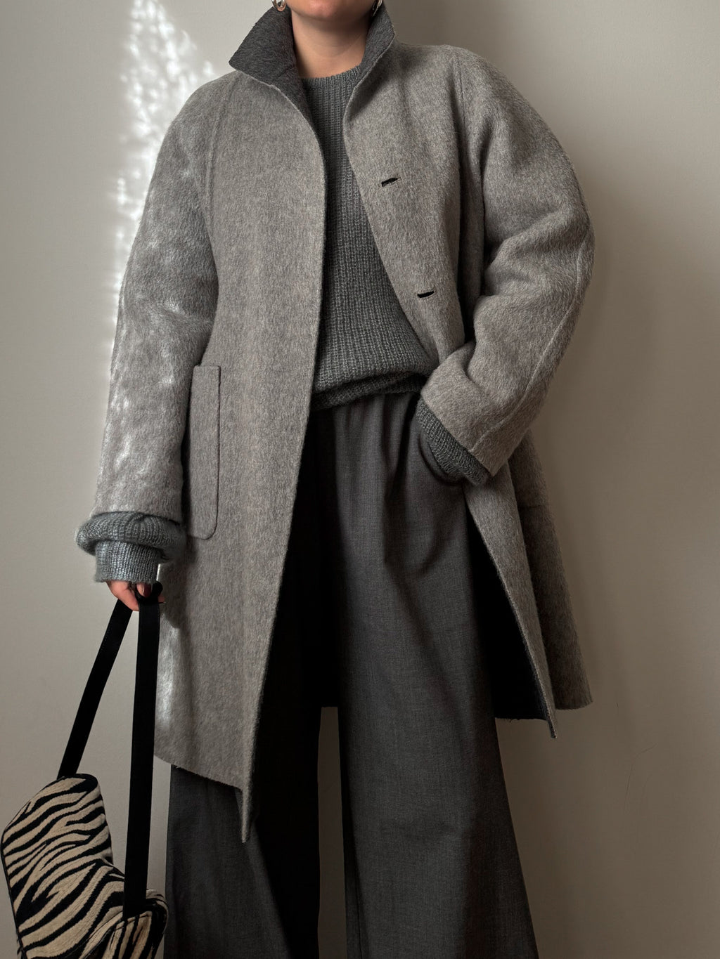 Wool and mohair double-face grey caban