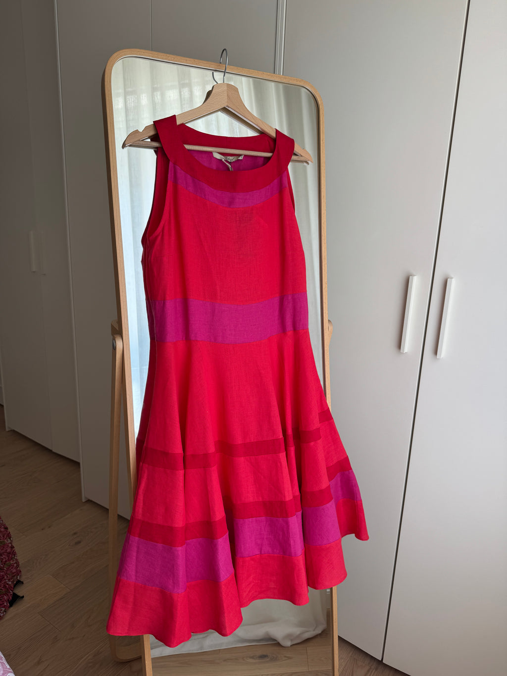Abito in puro lino rosso fragola