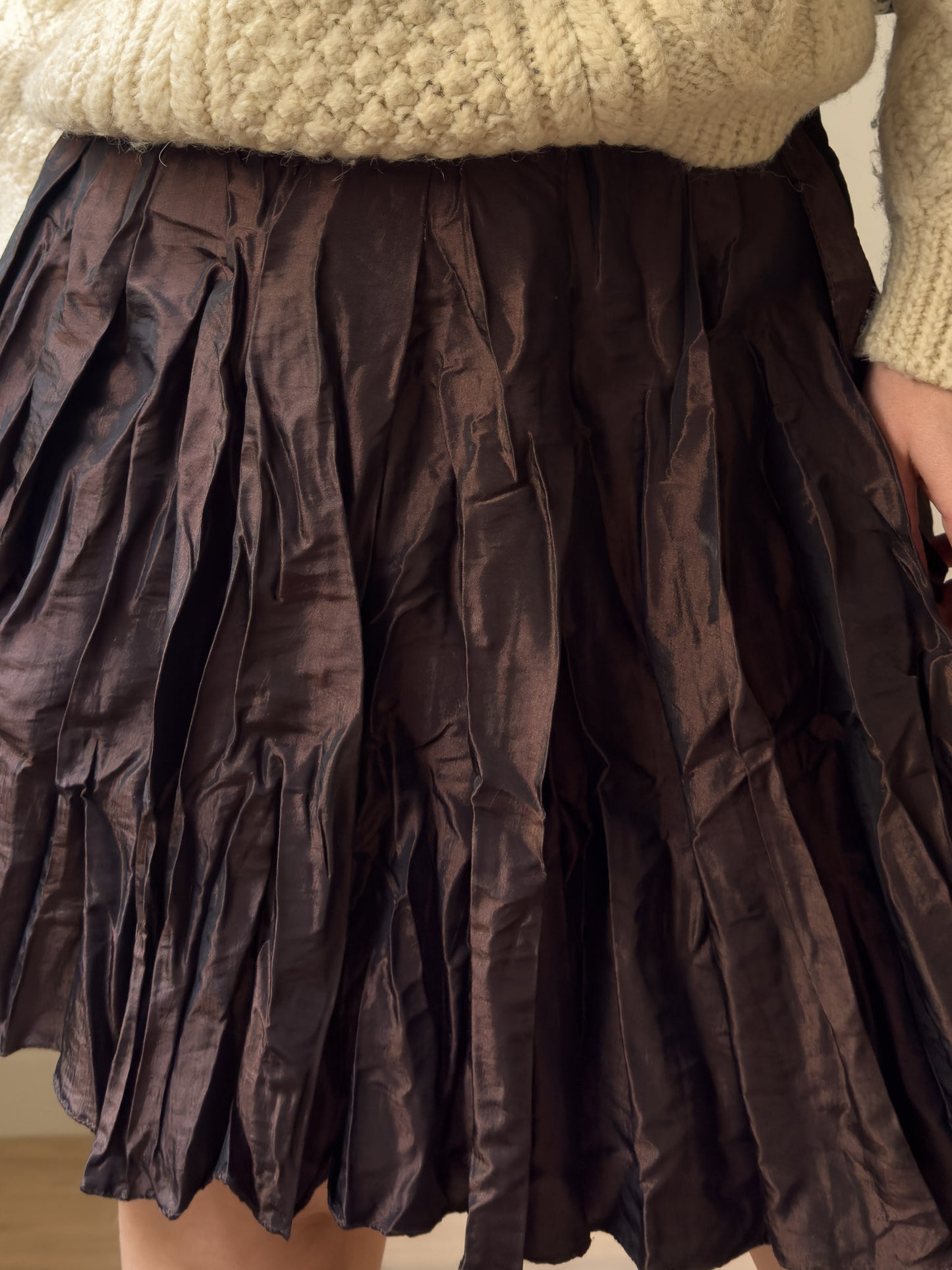 Froissé brown skirt